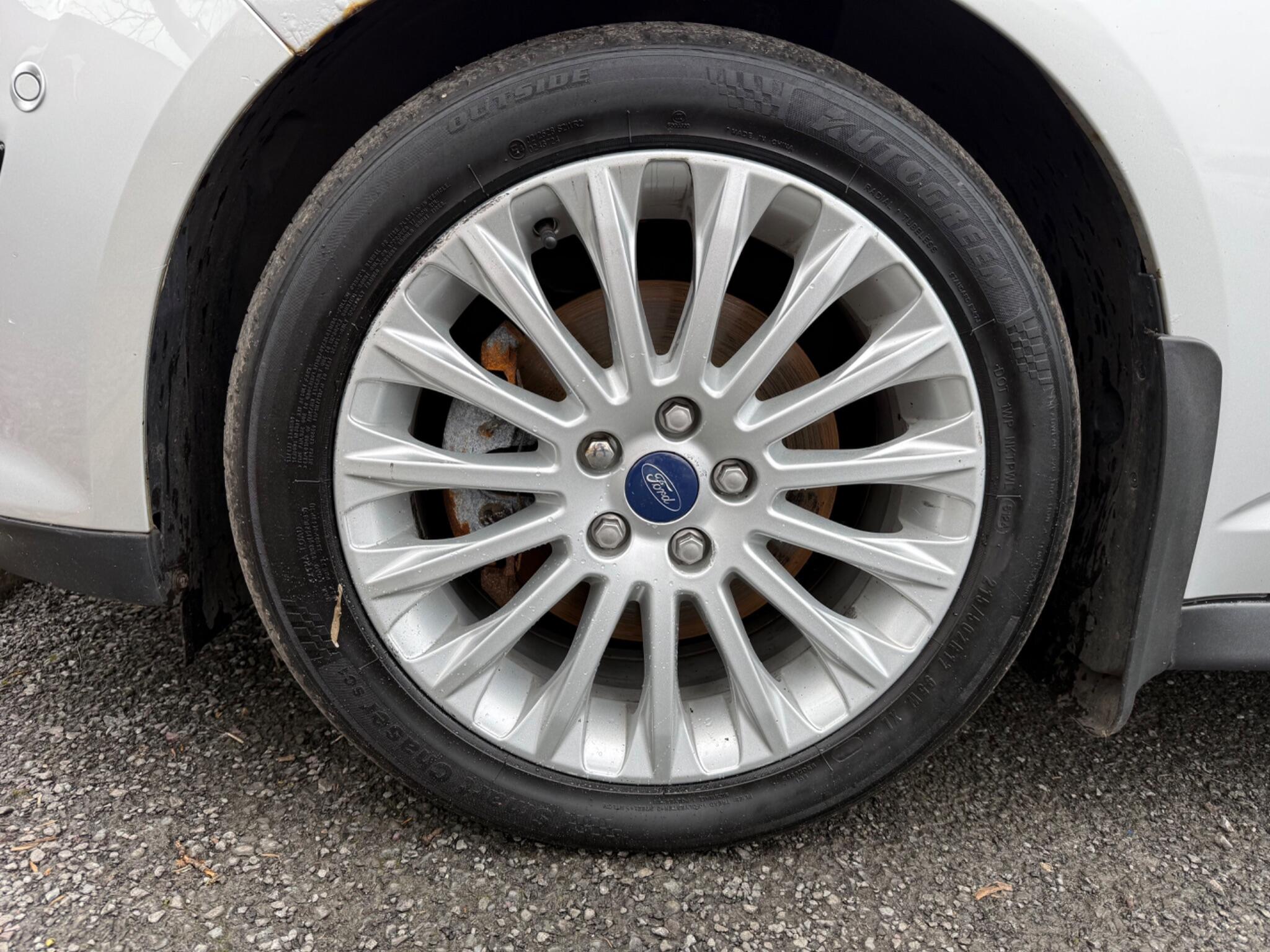 Ford C-MAX - Image 35