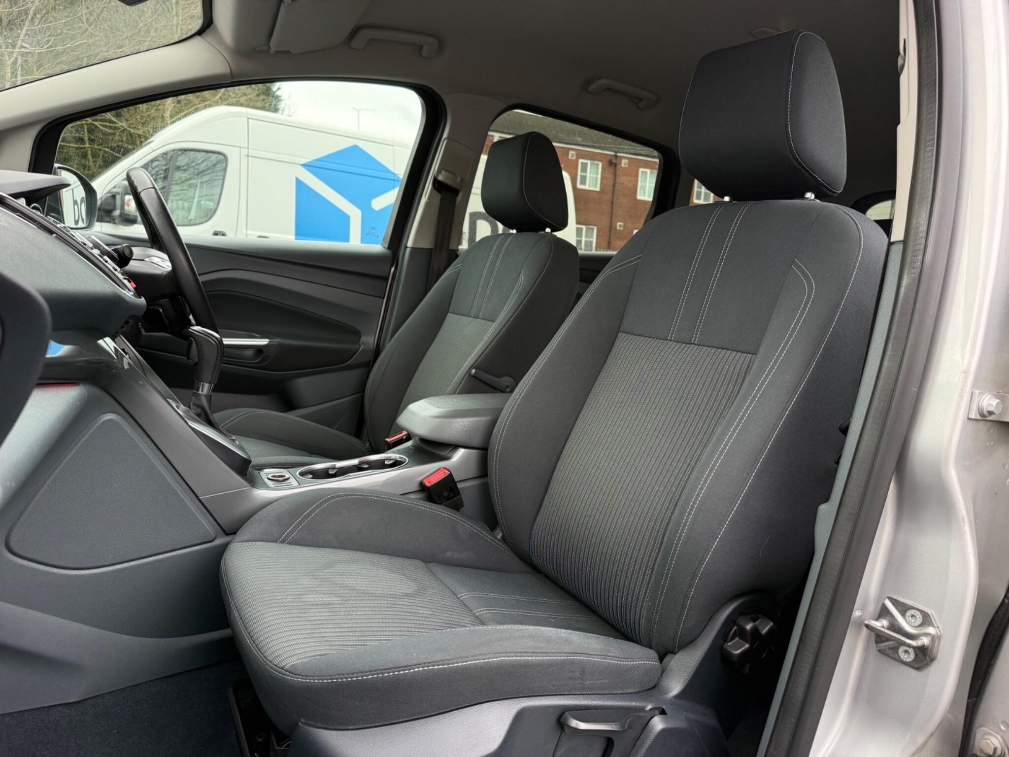 Ford C-MAX - Image 46