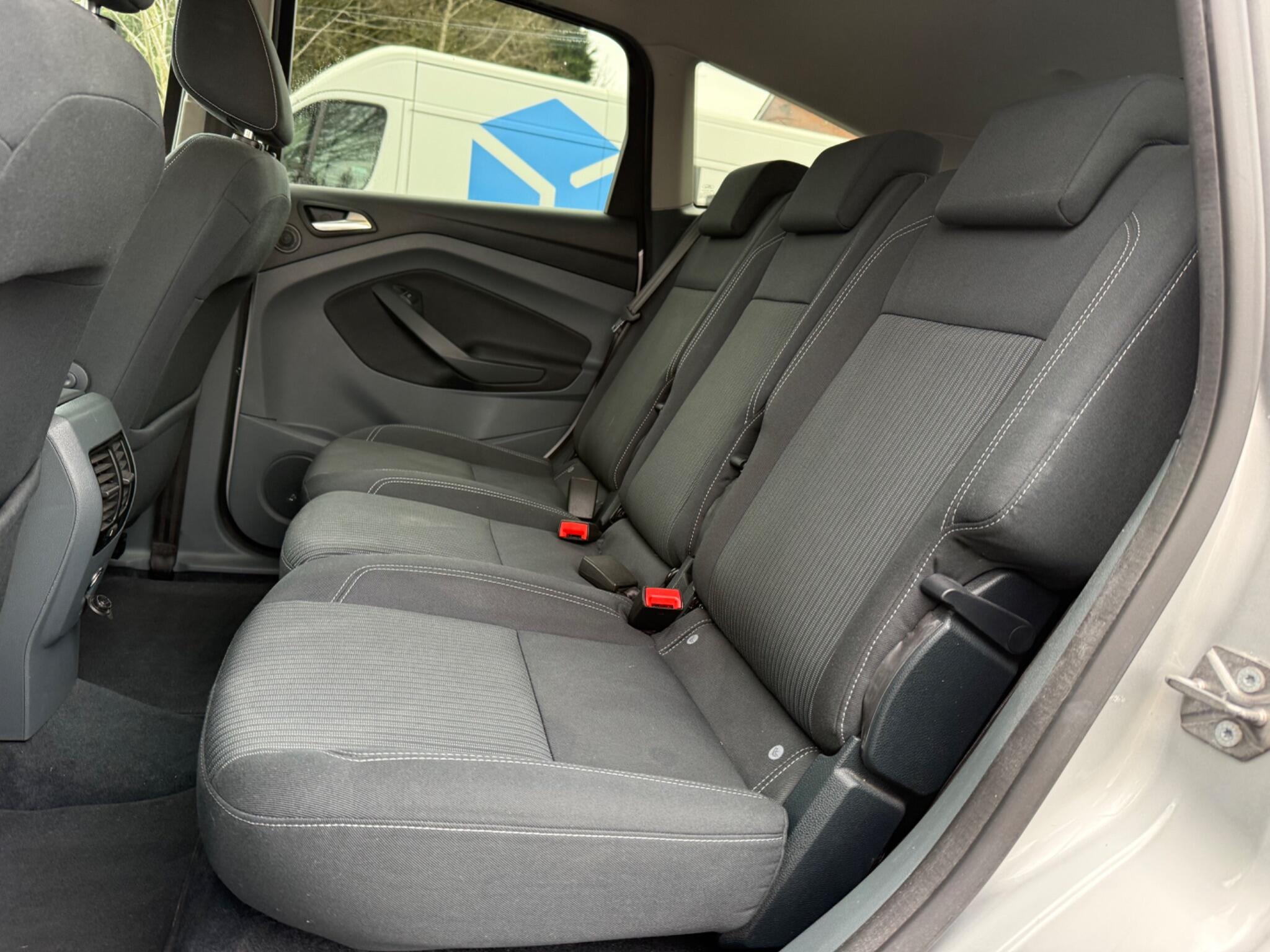 Ford C-MAX - Image 22
