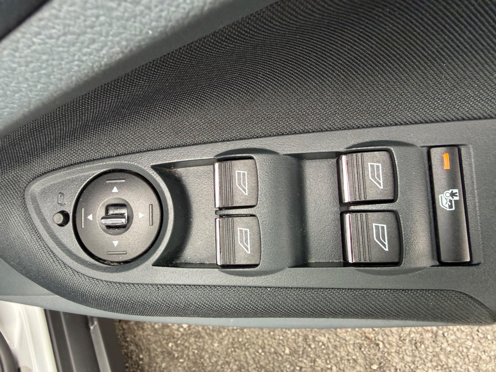 Ford C-MAX - Image 30