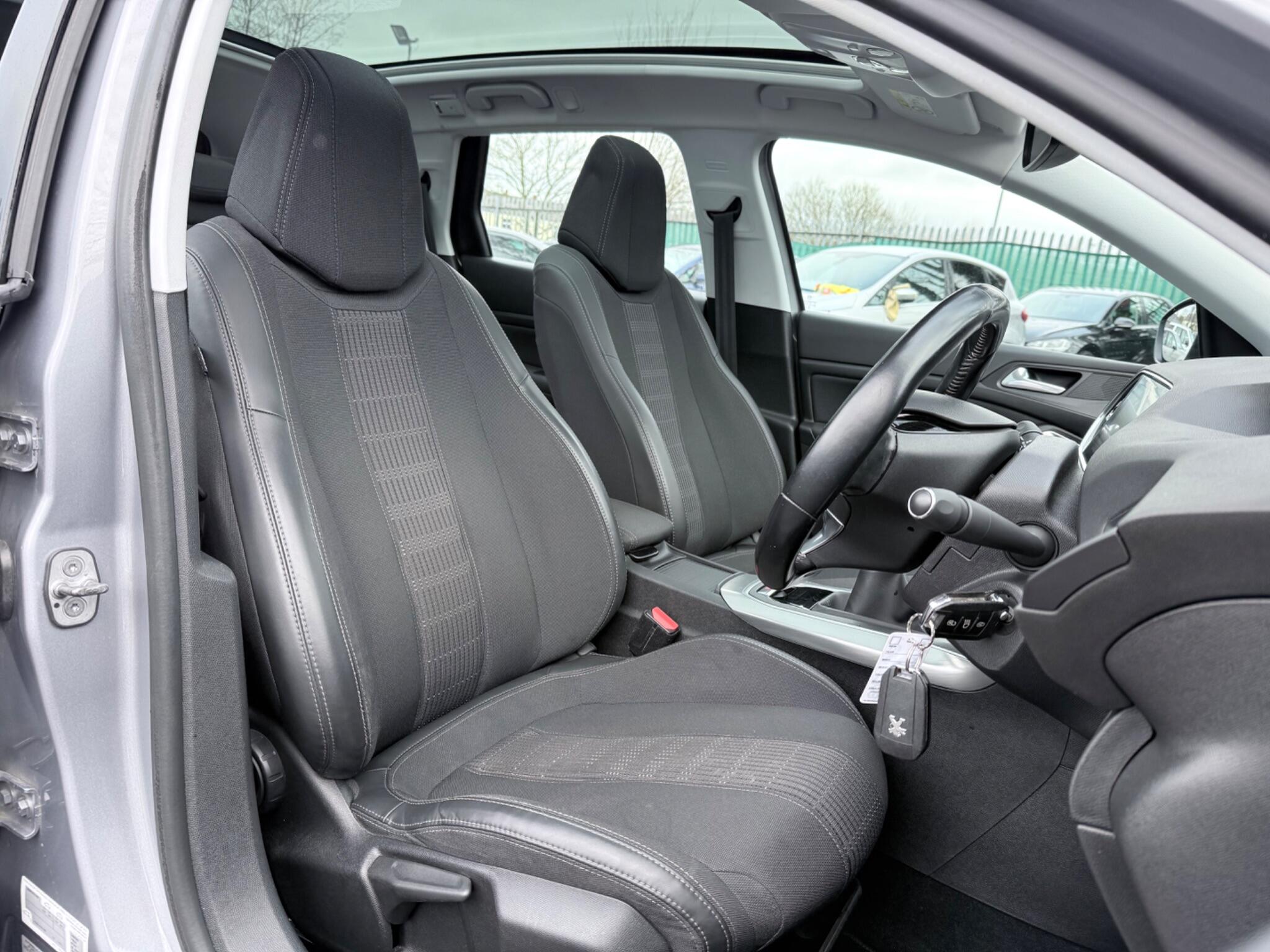 Peugeot 308 SW - Image 21