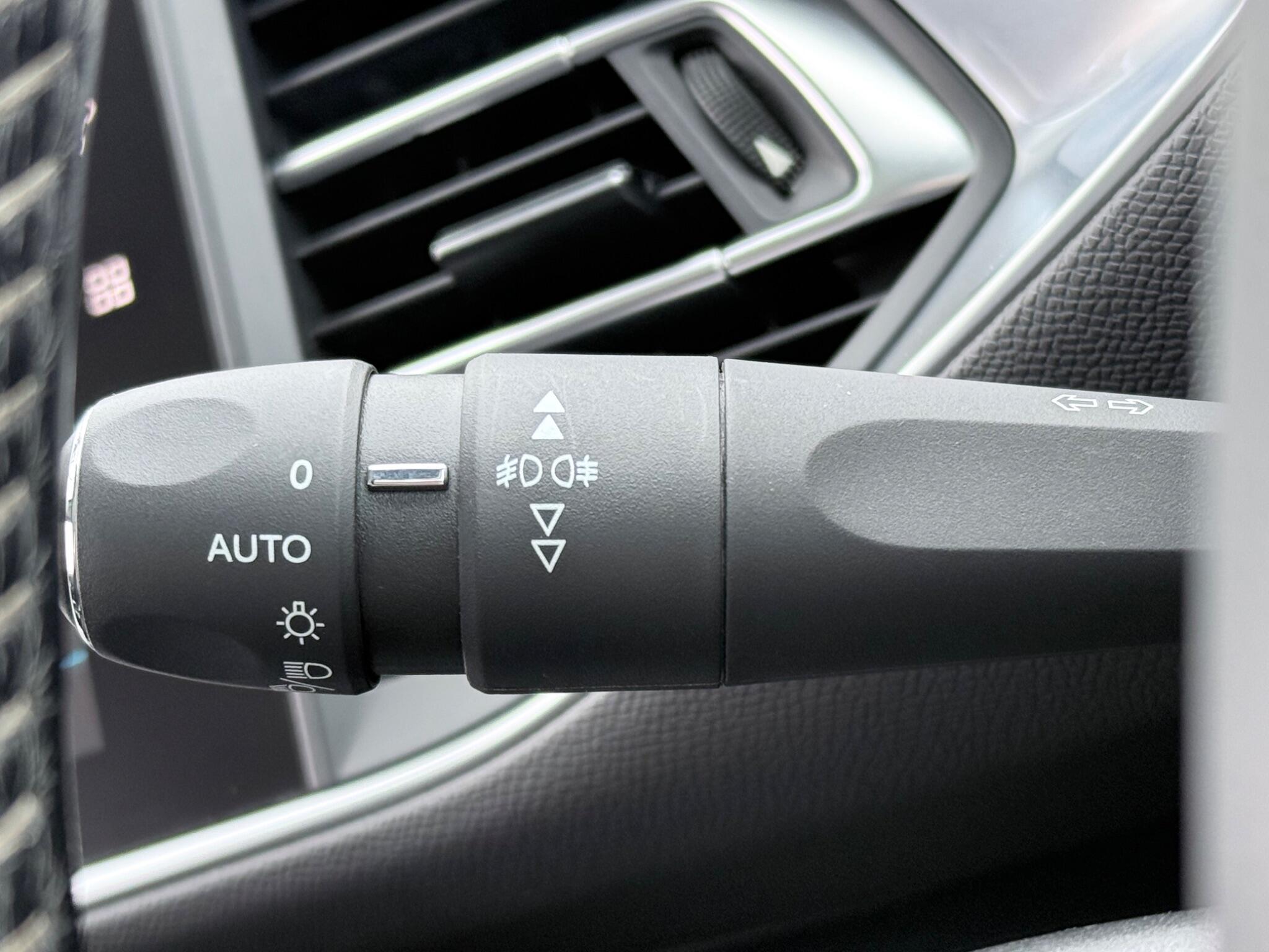 Peugeot 308 SW - Image 29