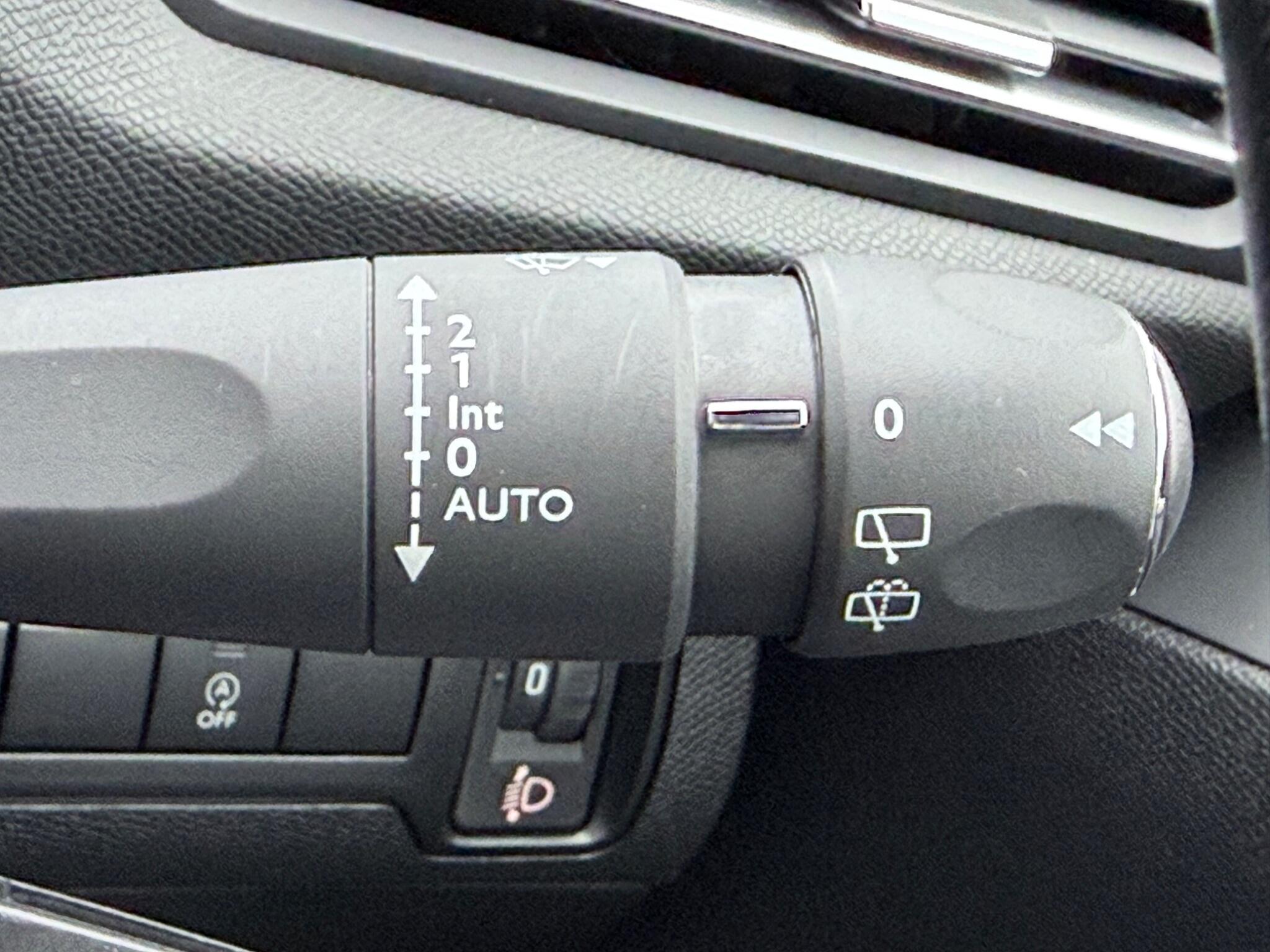 Peugeot 308 SW - Image 30