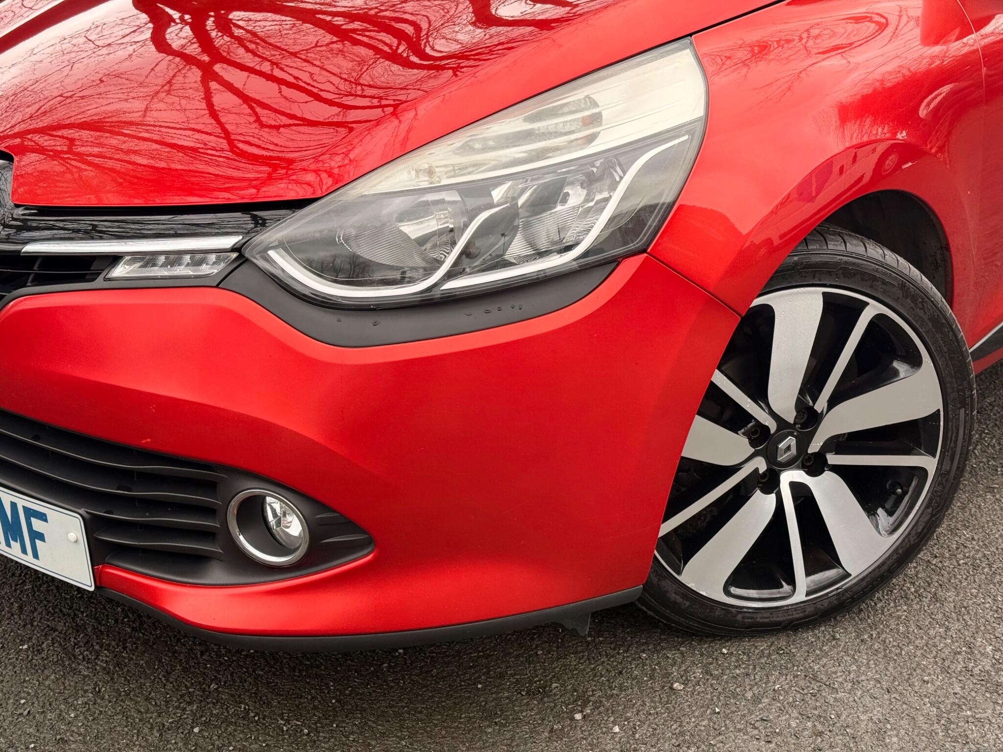 Renault Clio - Image 49