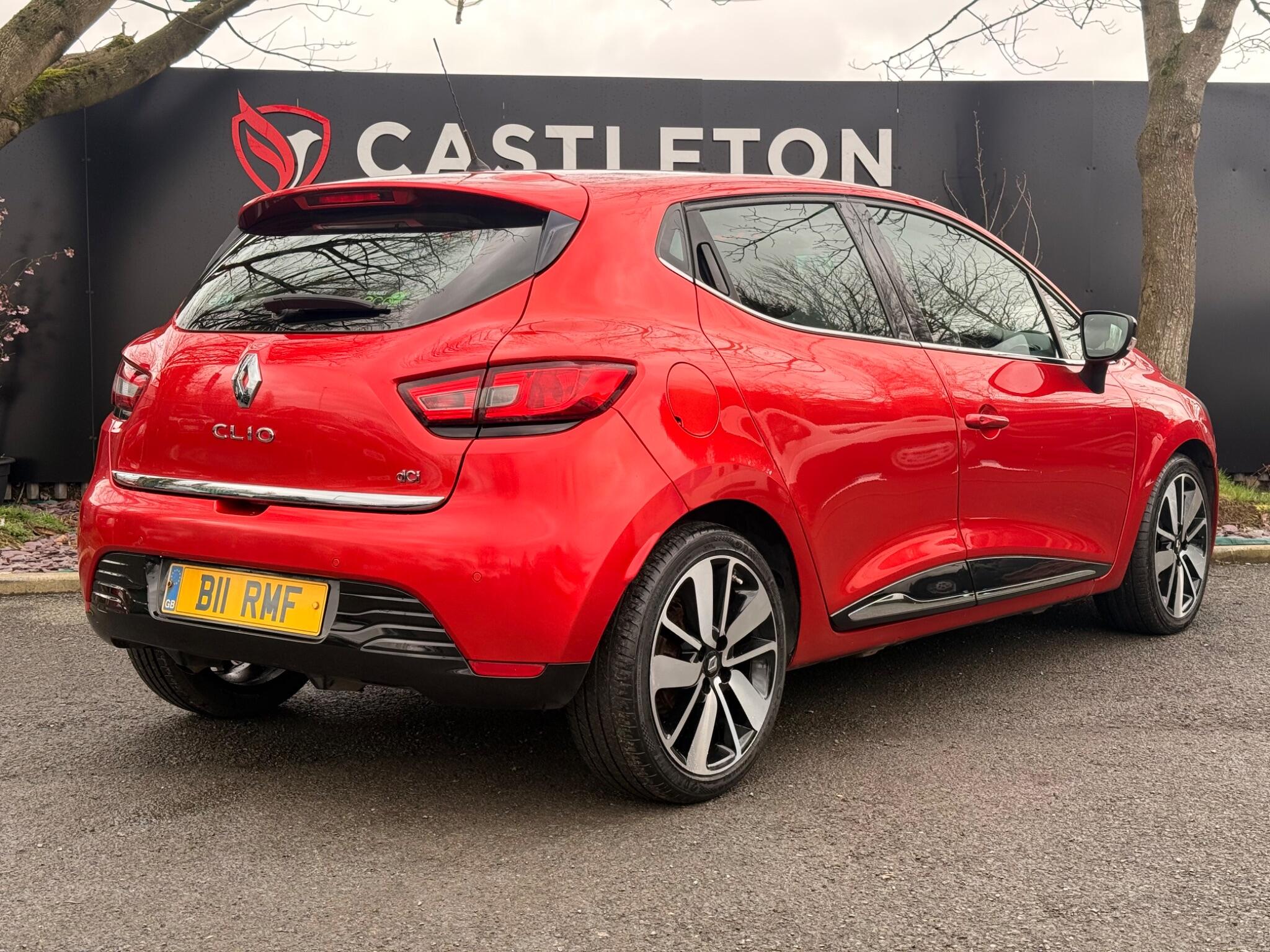 Renault Clio - Image 6