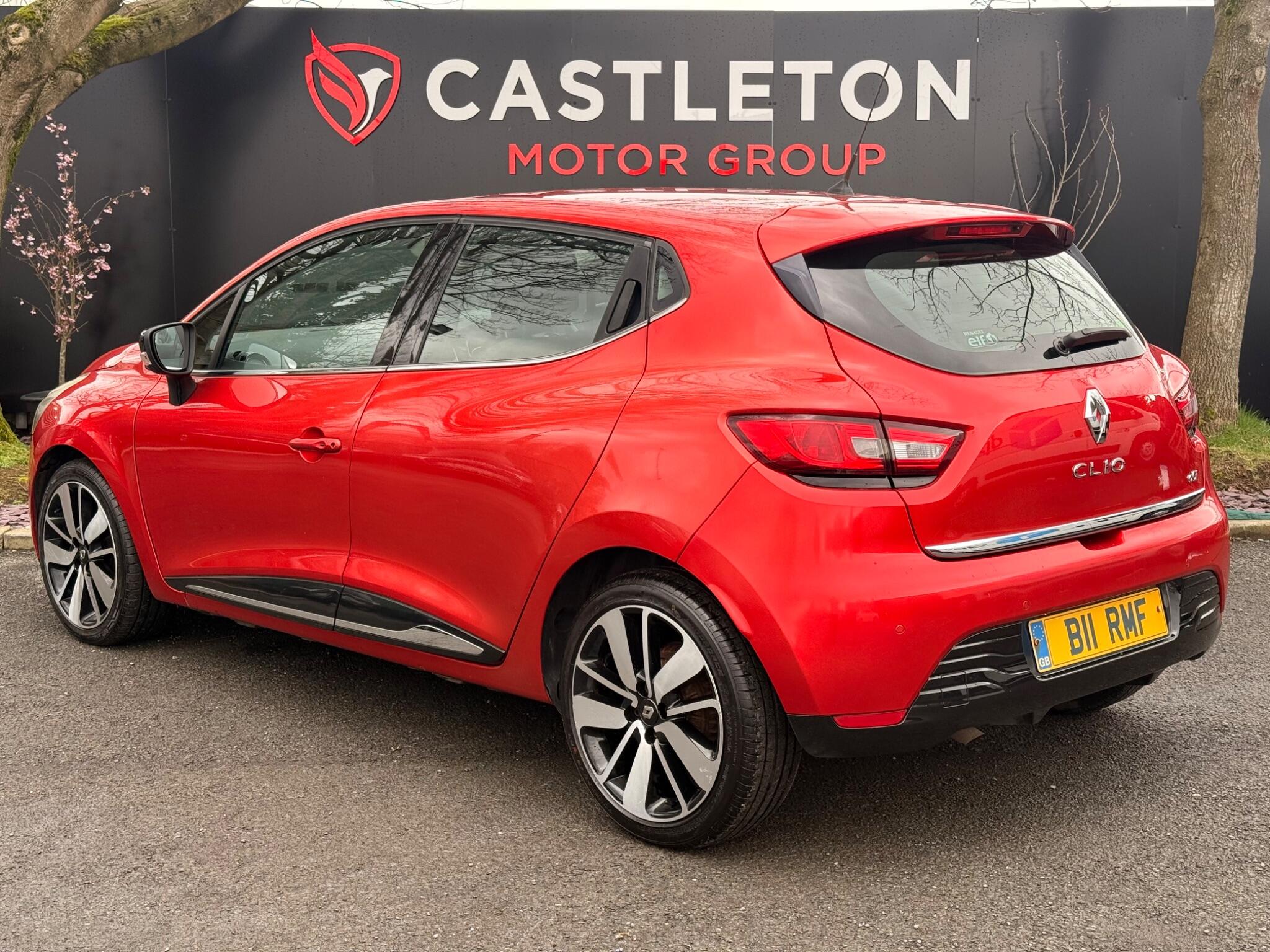 Renault Clio - Image 12