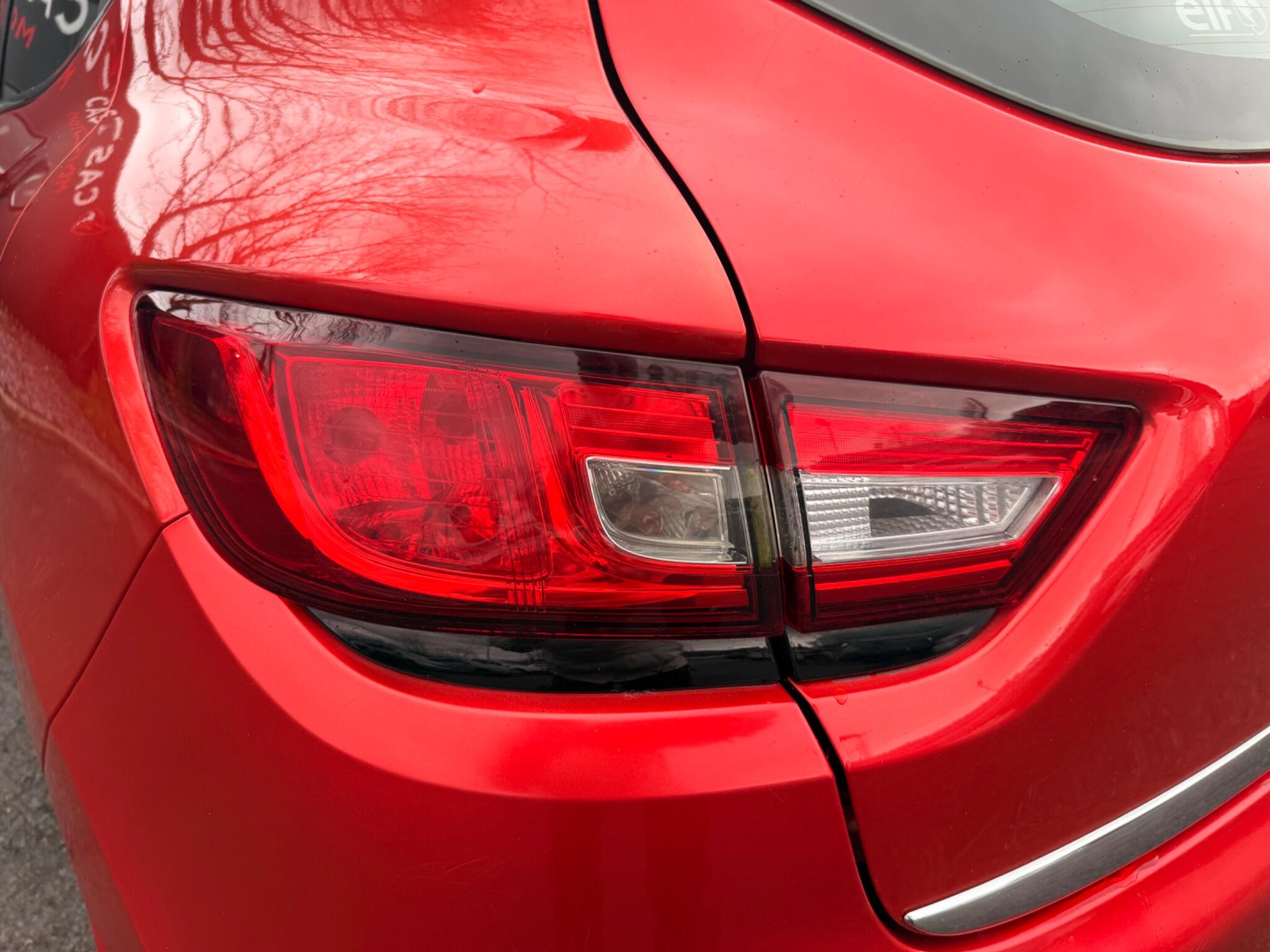 Renault Clio - Image 50