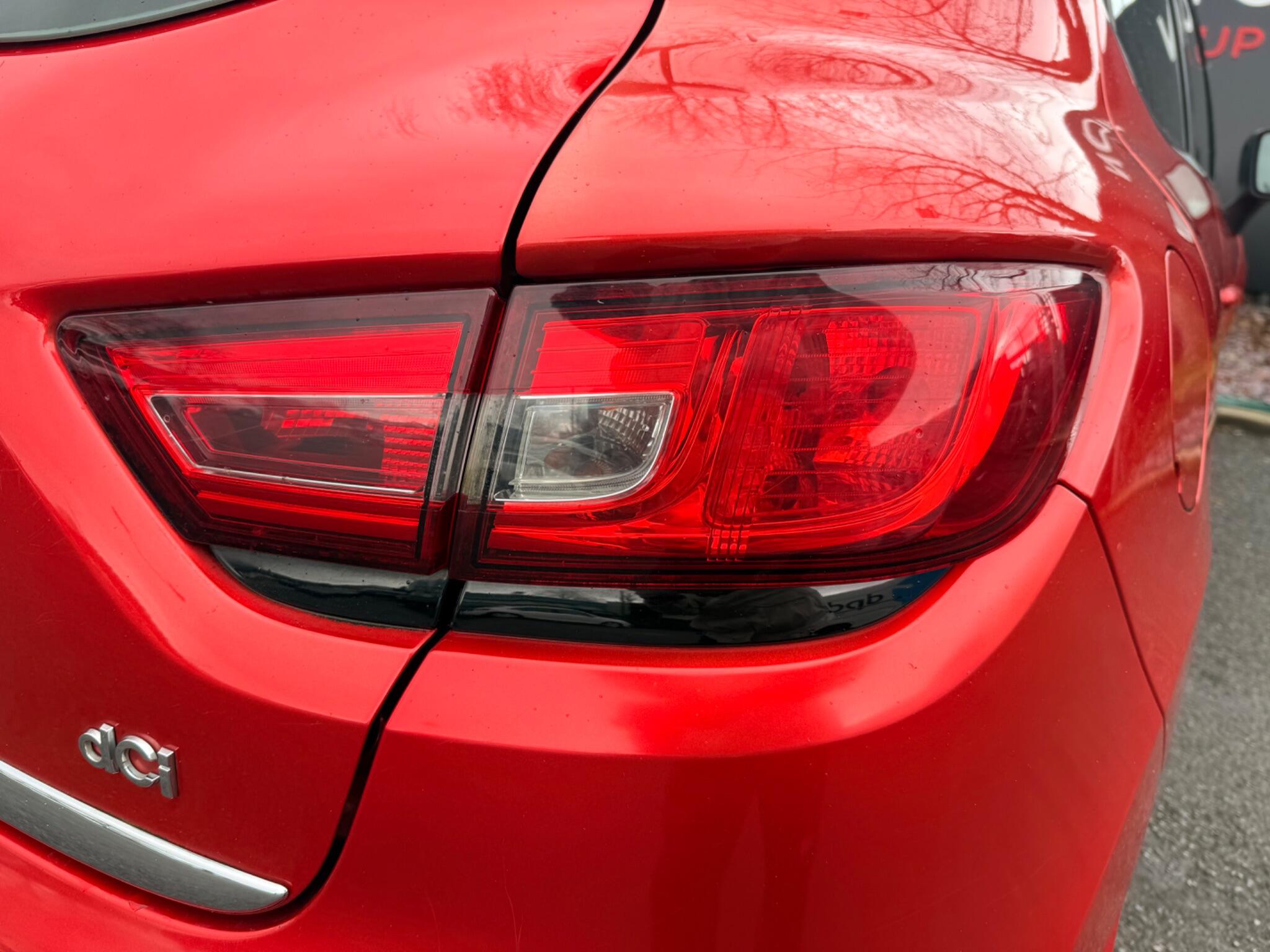 Renault Clio - Image 51