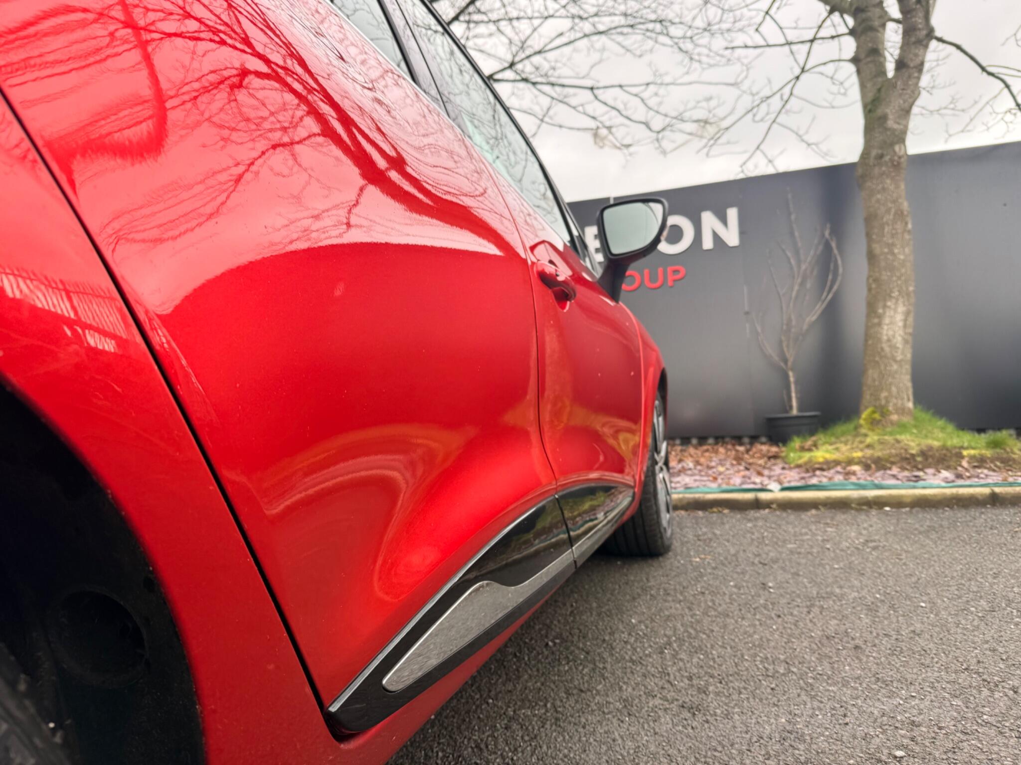 Renault Clio - Image 54