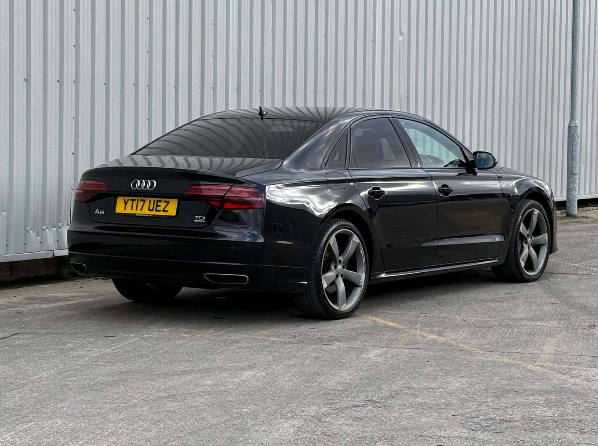 Audi A8 - Image 10