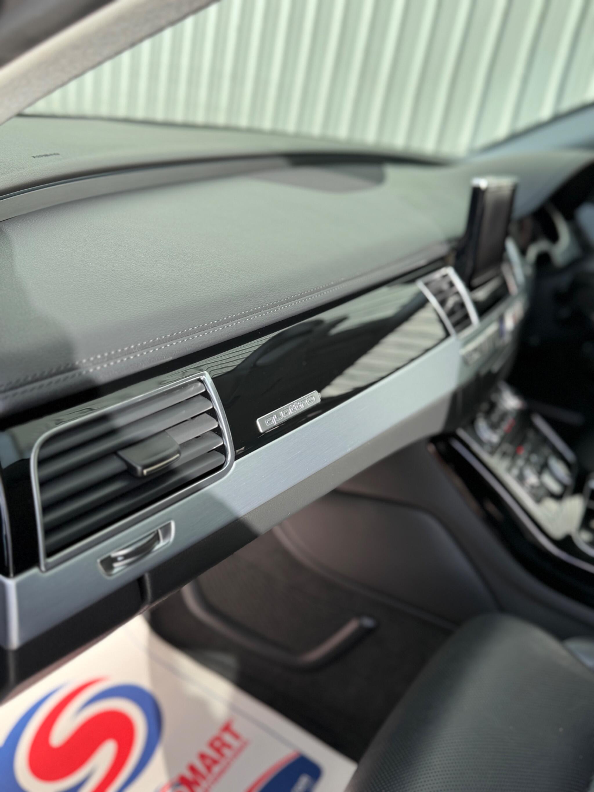 Audi A8 - Image 20