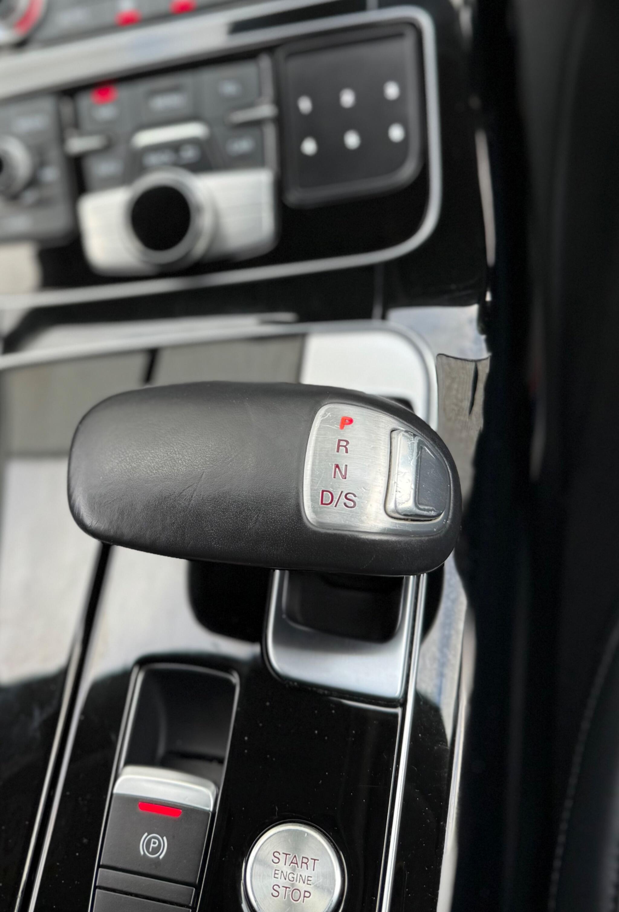 Audi A8 - Image 41