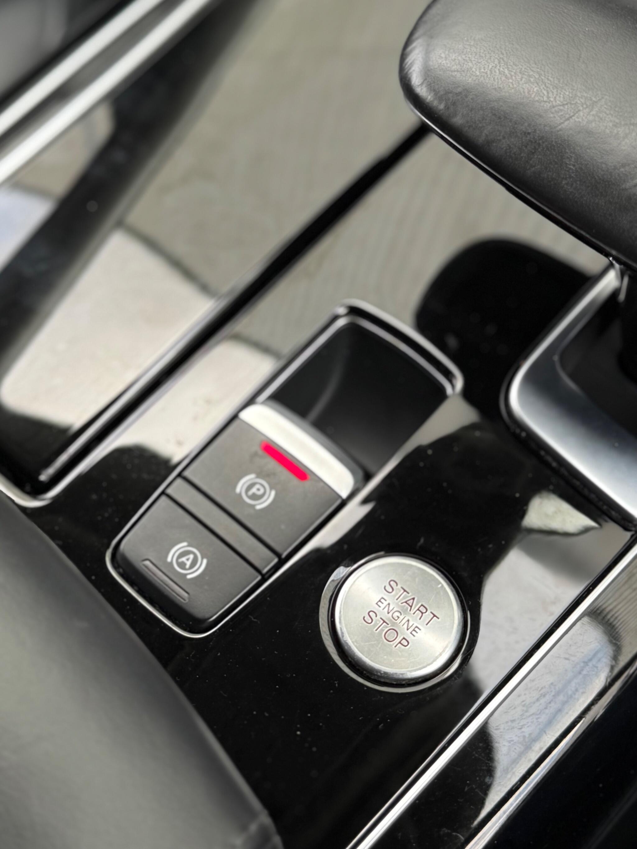 Audi A8 - Image 42