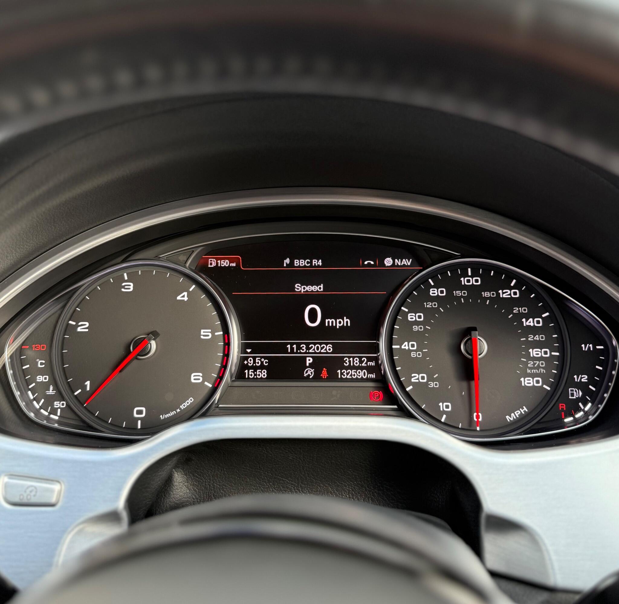 Audi A8 - Image 43