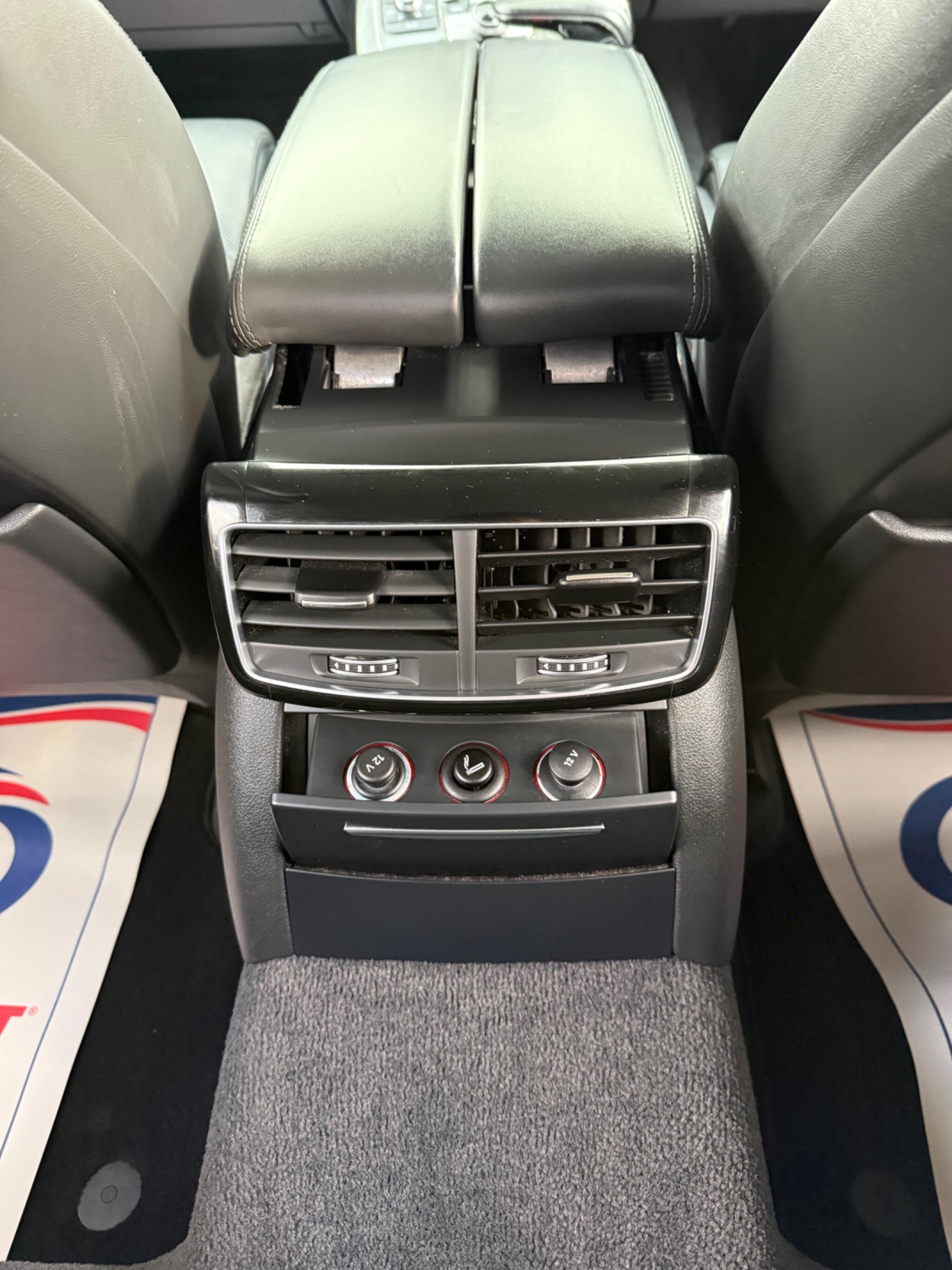 Audi A8 - Image 44