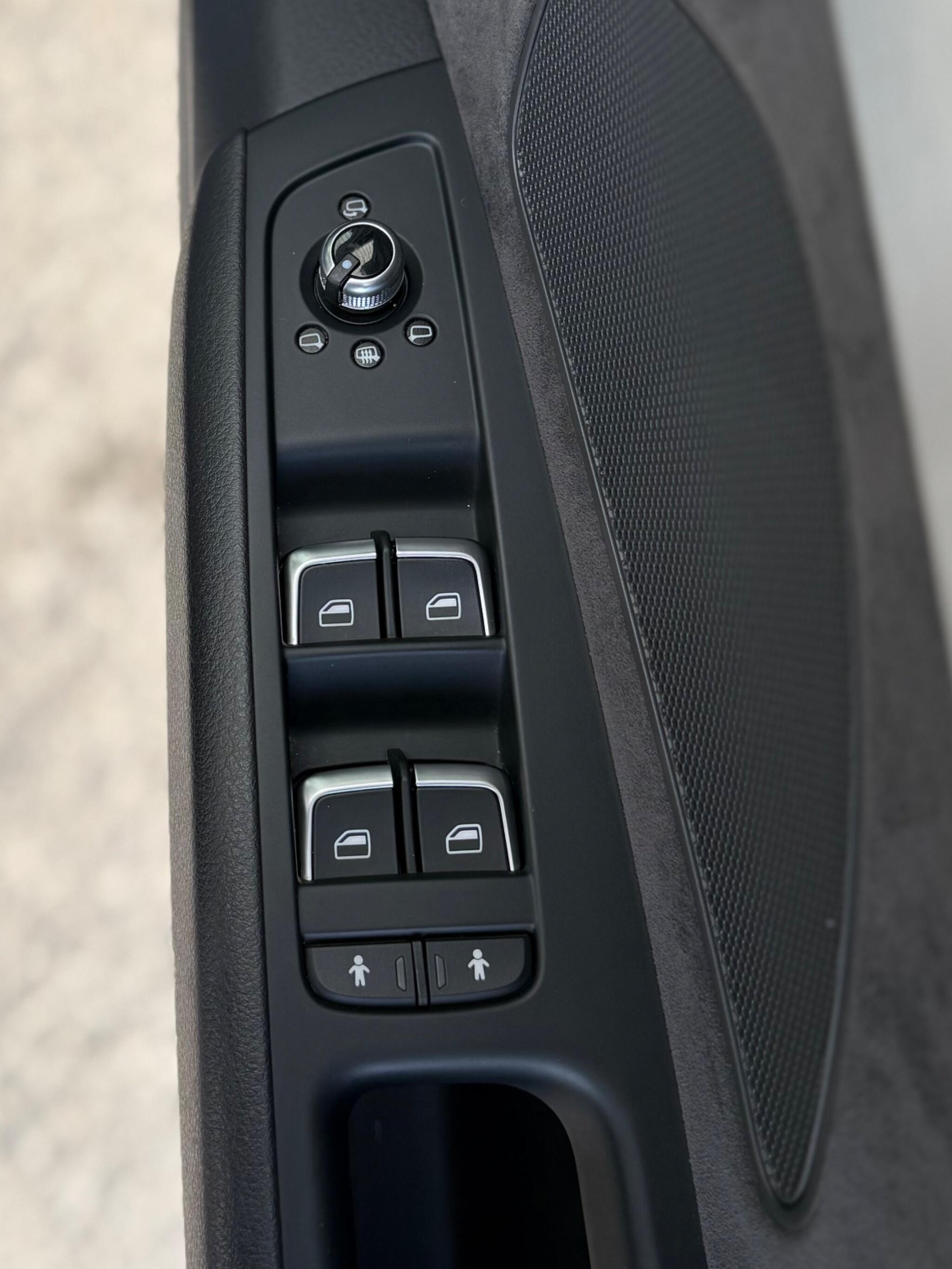 Audi A8 - Image 49