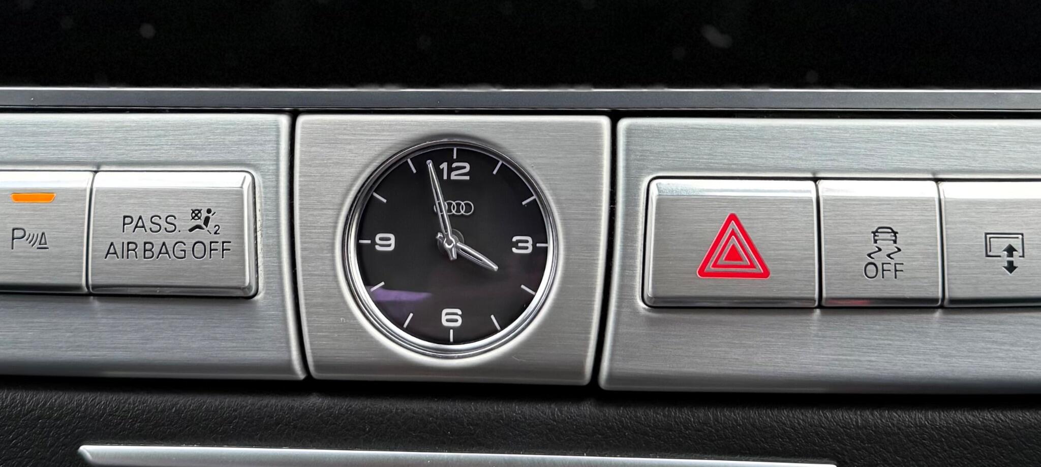 Audi A8 - Image 51