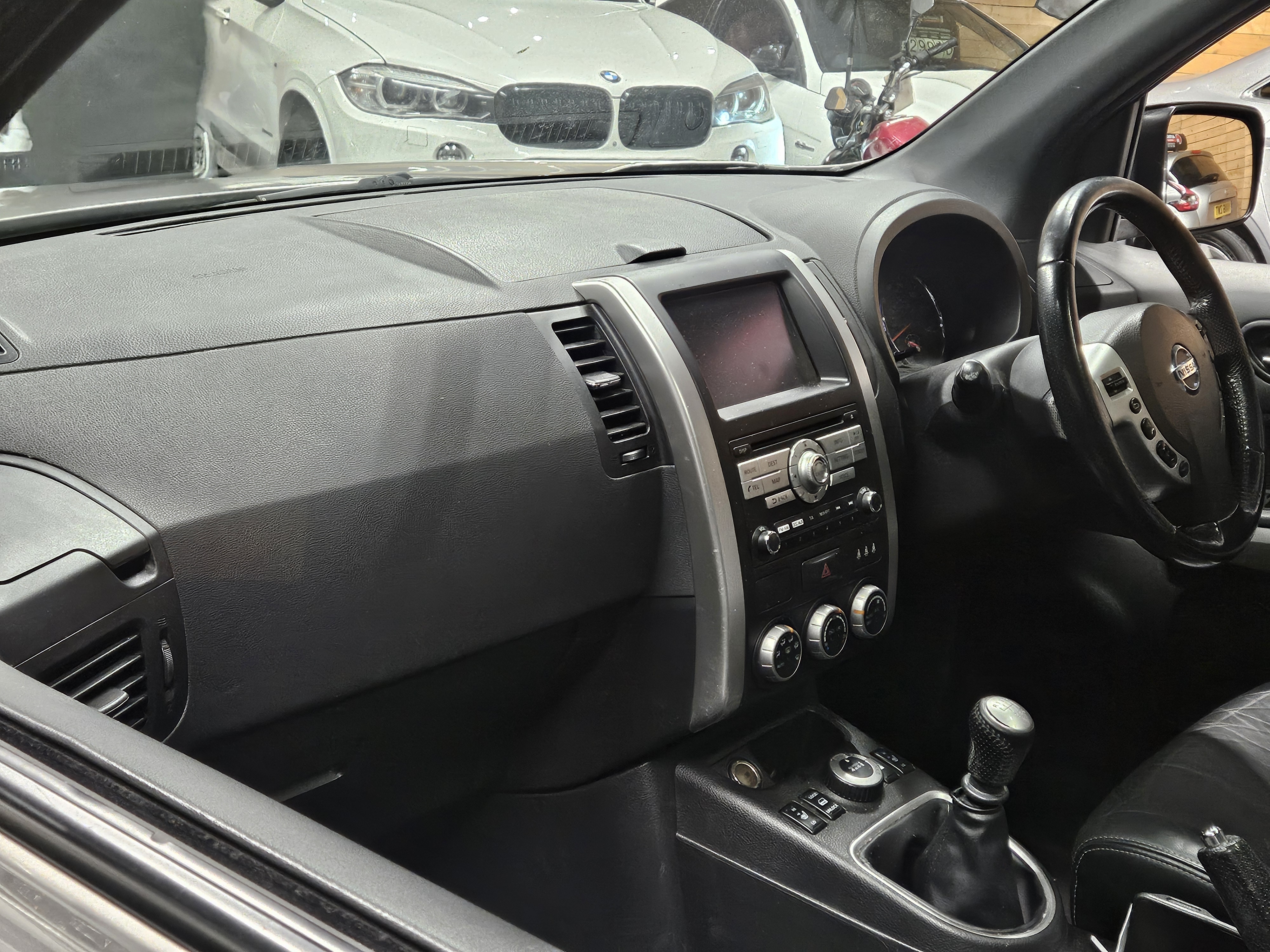 Nissan X-Trail - Image 12