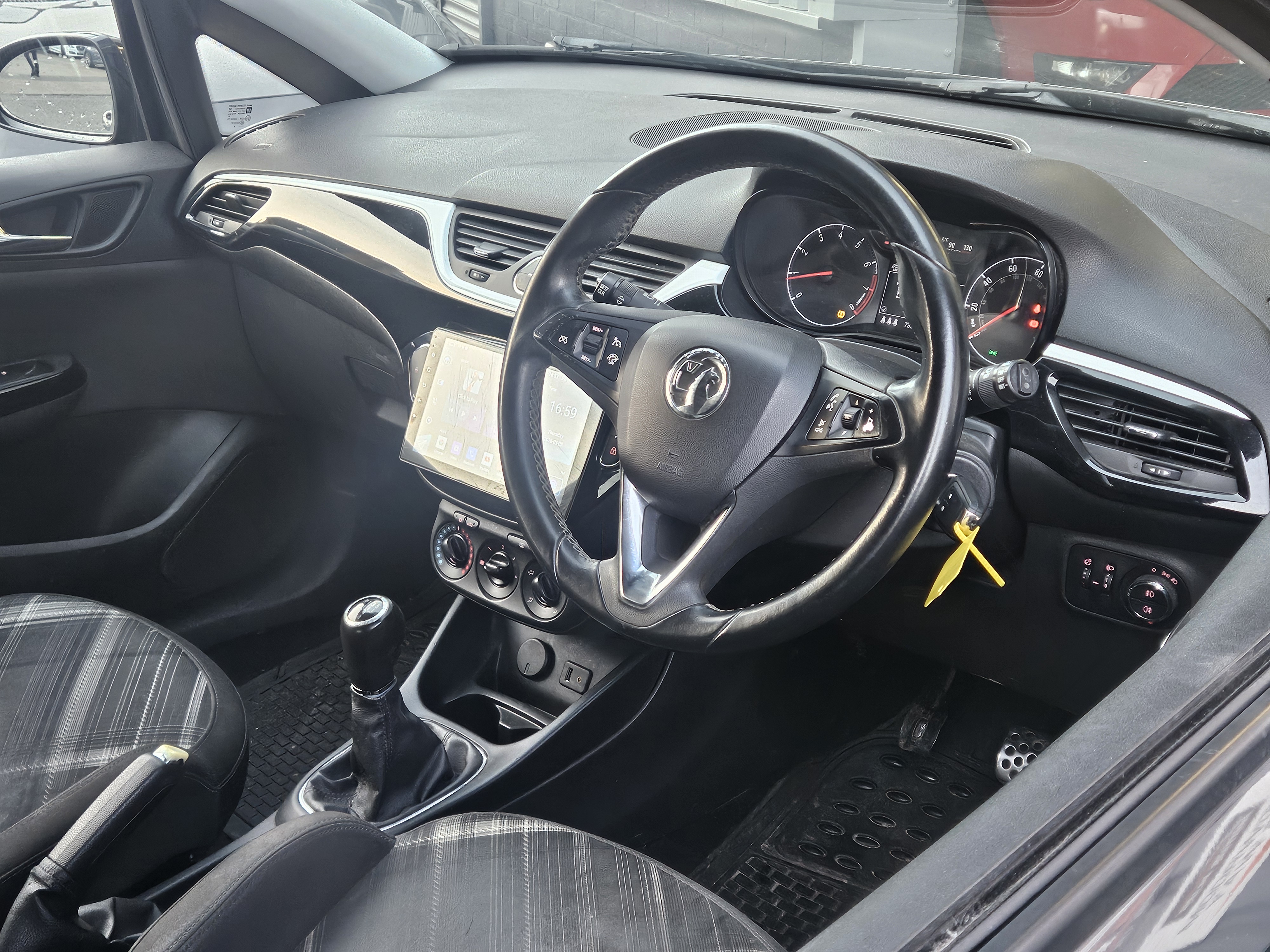 Vauxhall Corsa - Image 20