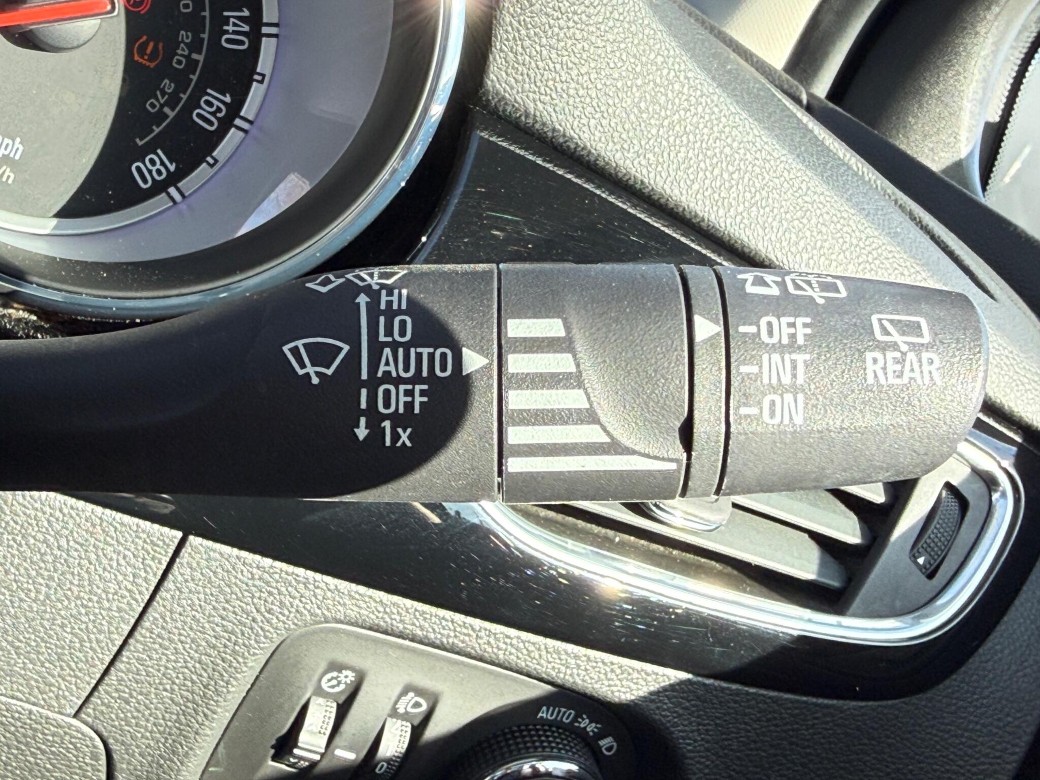 Vauxhall Astra - Image 30