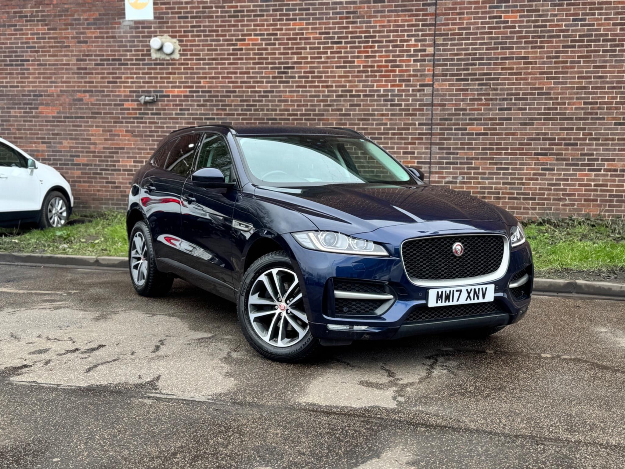 Jaguar F-Pace