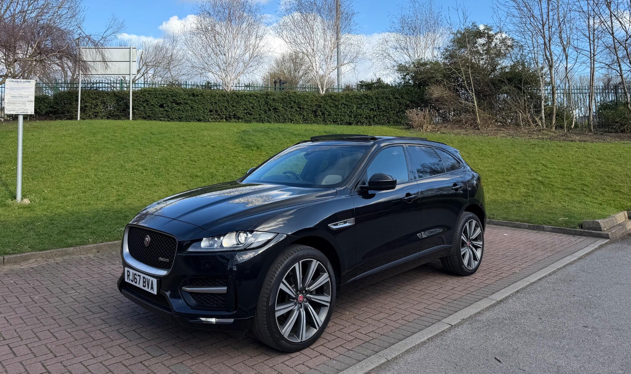 Jaguar F-Pace