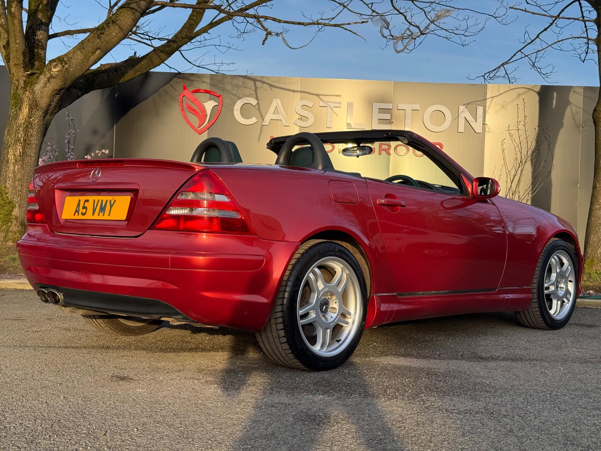 Mercedes SLK - Image 12