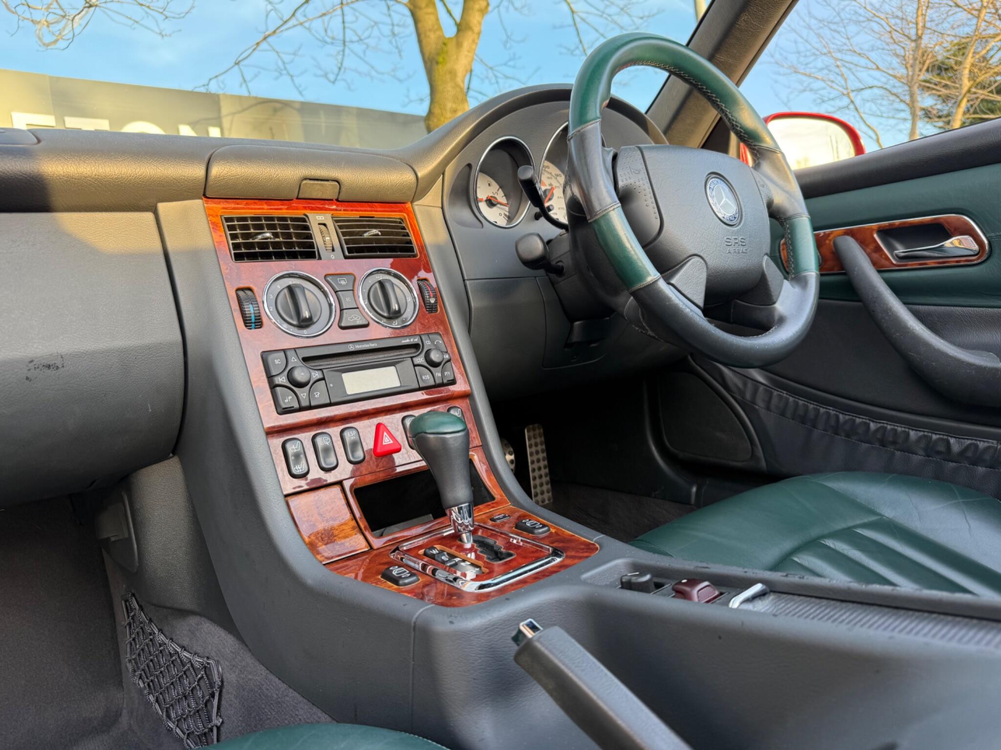 Mercedes SLK - Image 15
