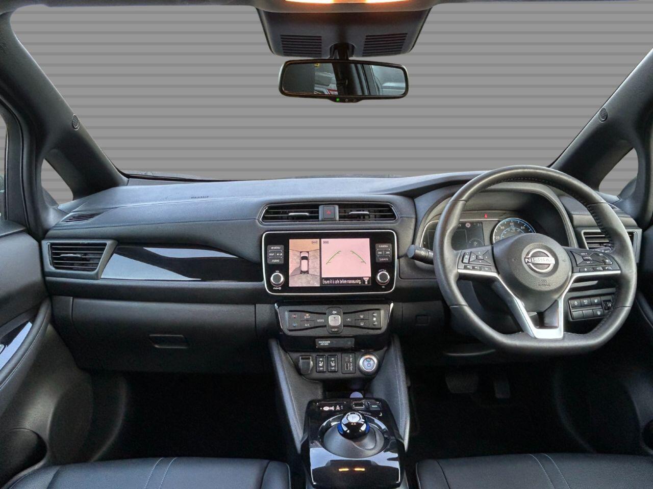 Nissan Leaf - Image 10