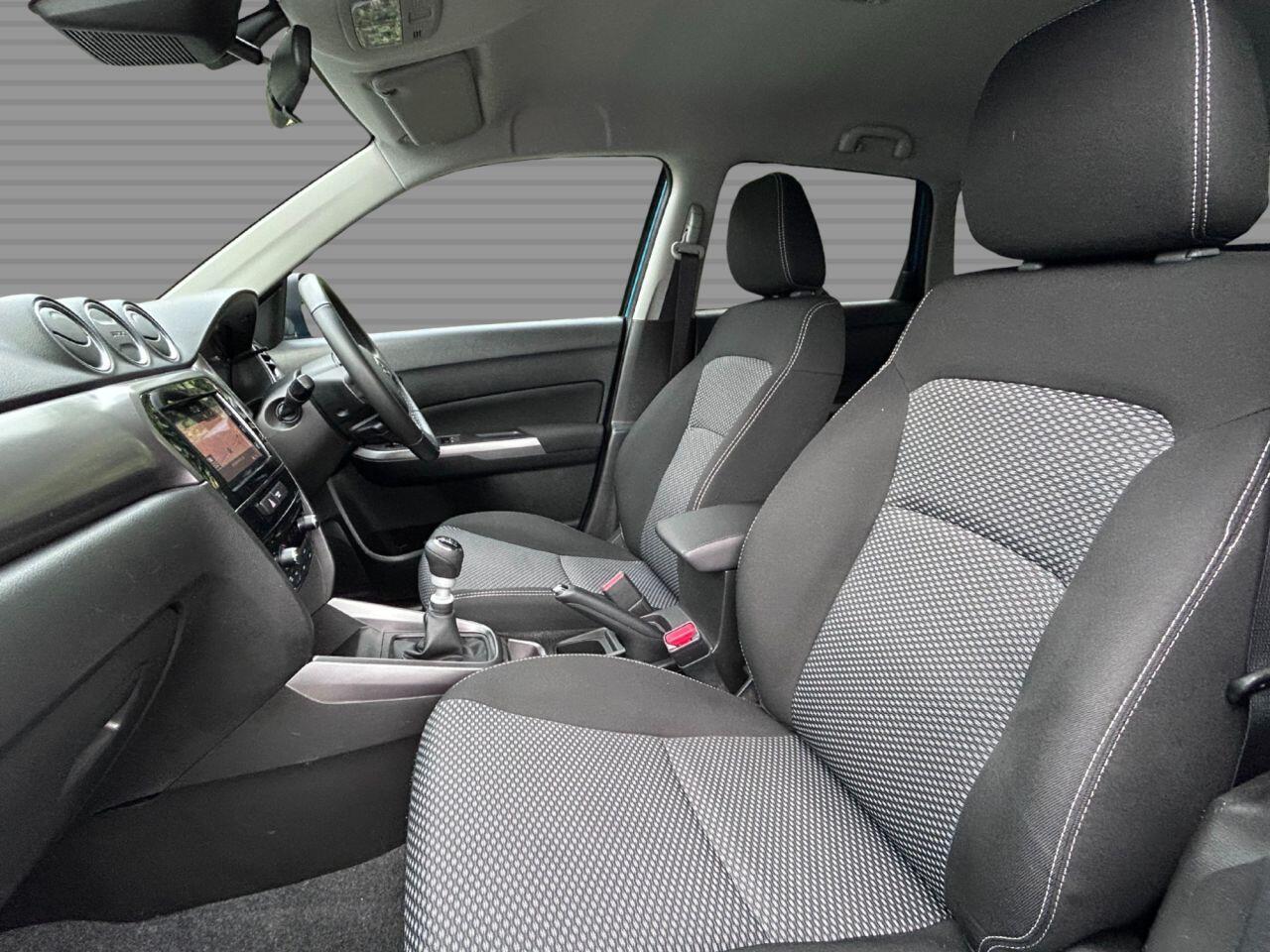 Suzuki Vitara - Image 17