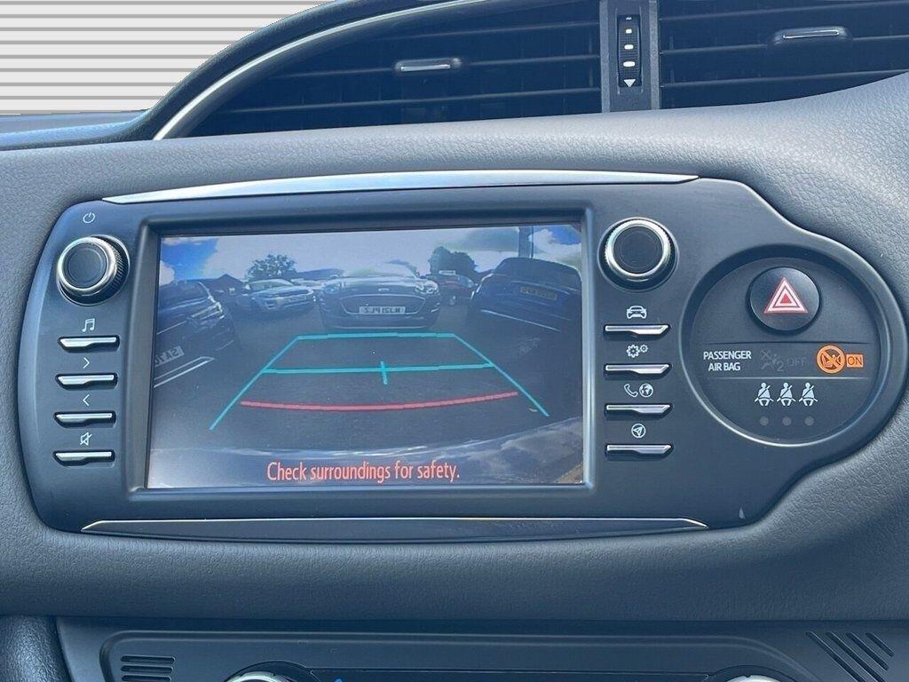 Toyota Yaris - Image 7