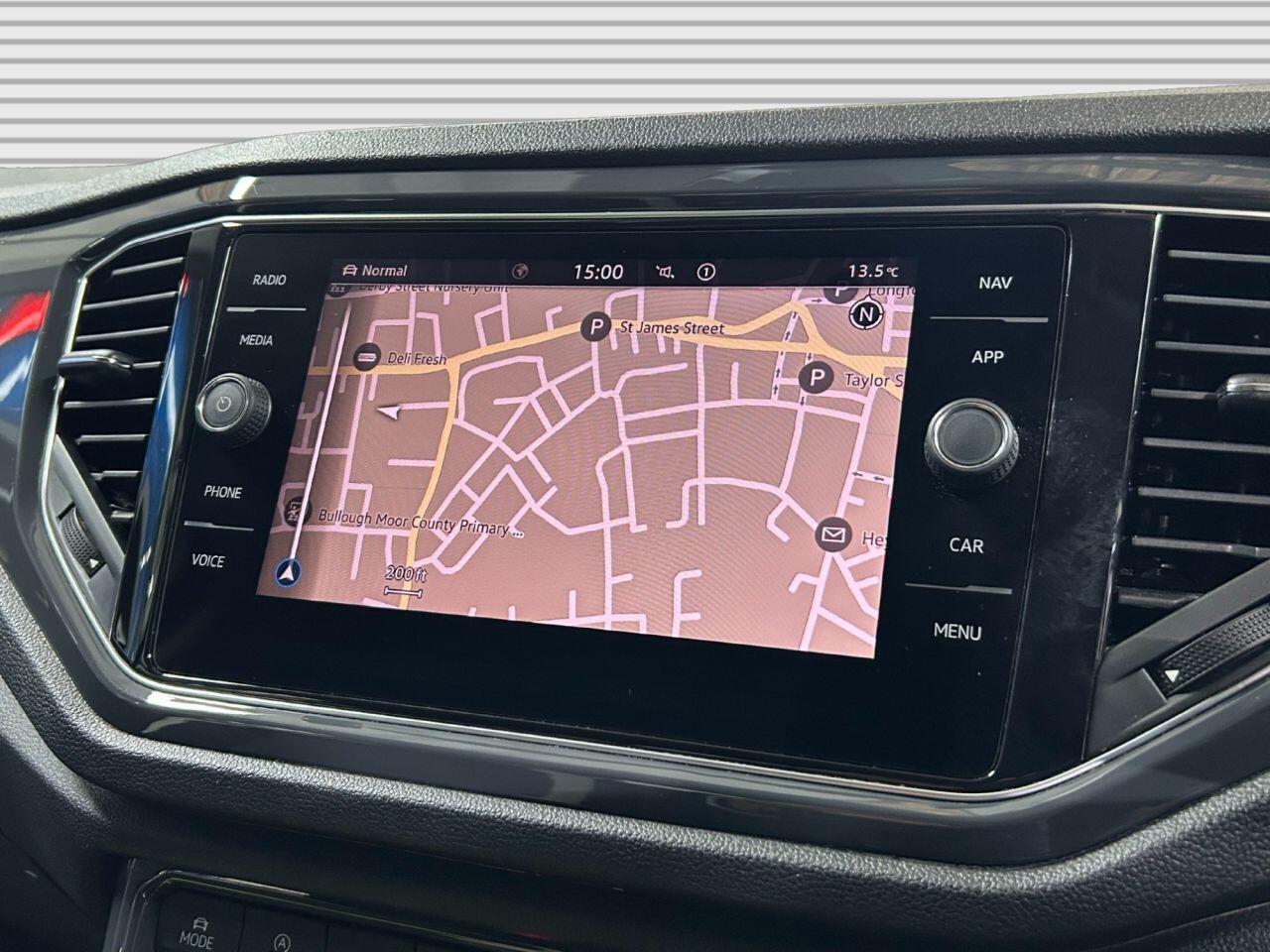 Volkswagen T-Roc - Image 6