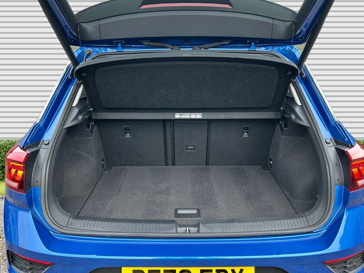 Volkswagen T-Roc - Image 19