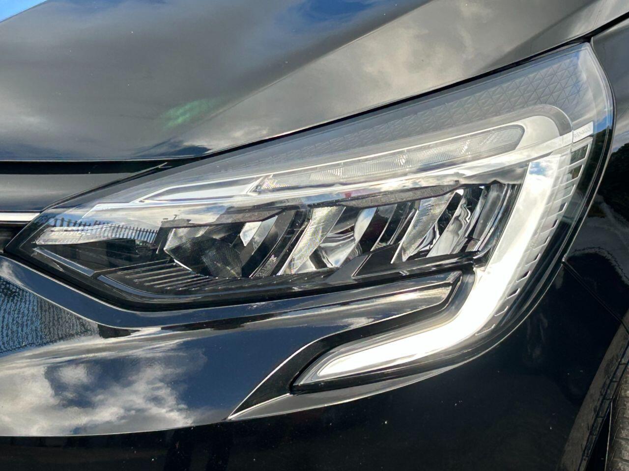 Renault Clio - Image 7