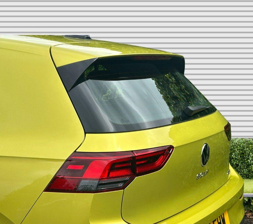 Volkswagen Golf - Image 22