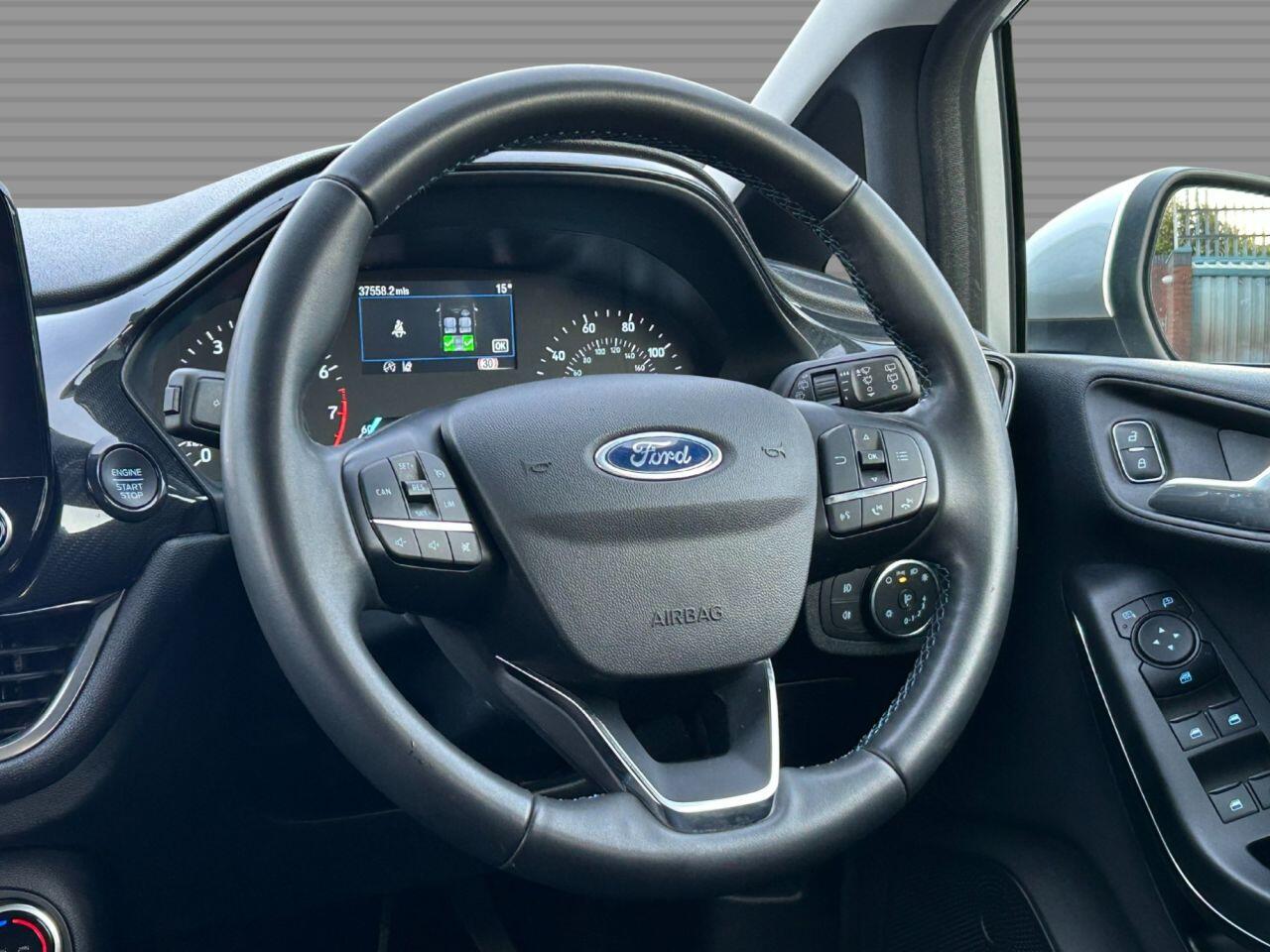 Ford Fiesta - Image 18