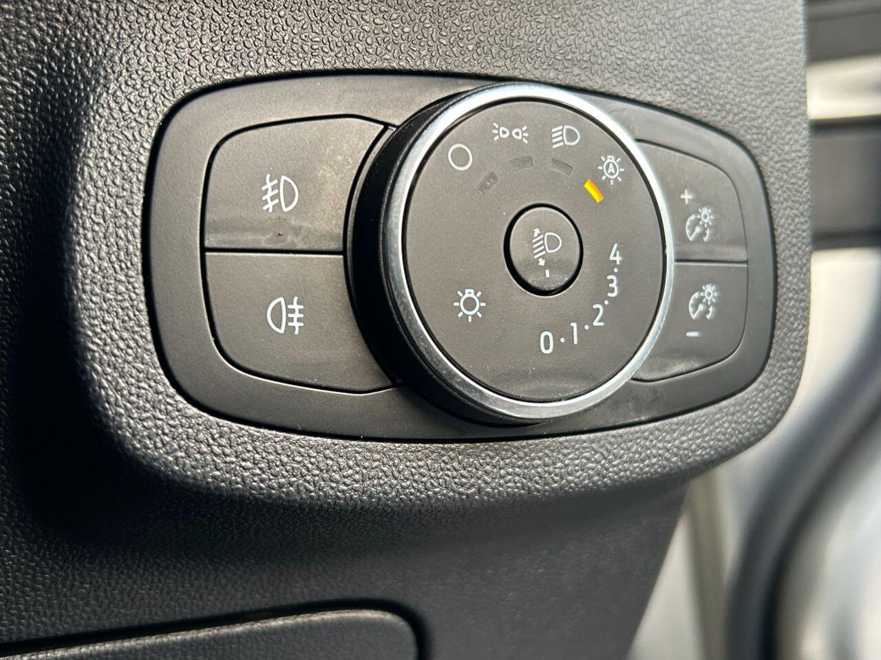 Ford Fiesta - Image 21