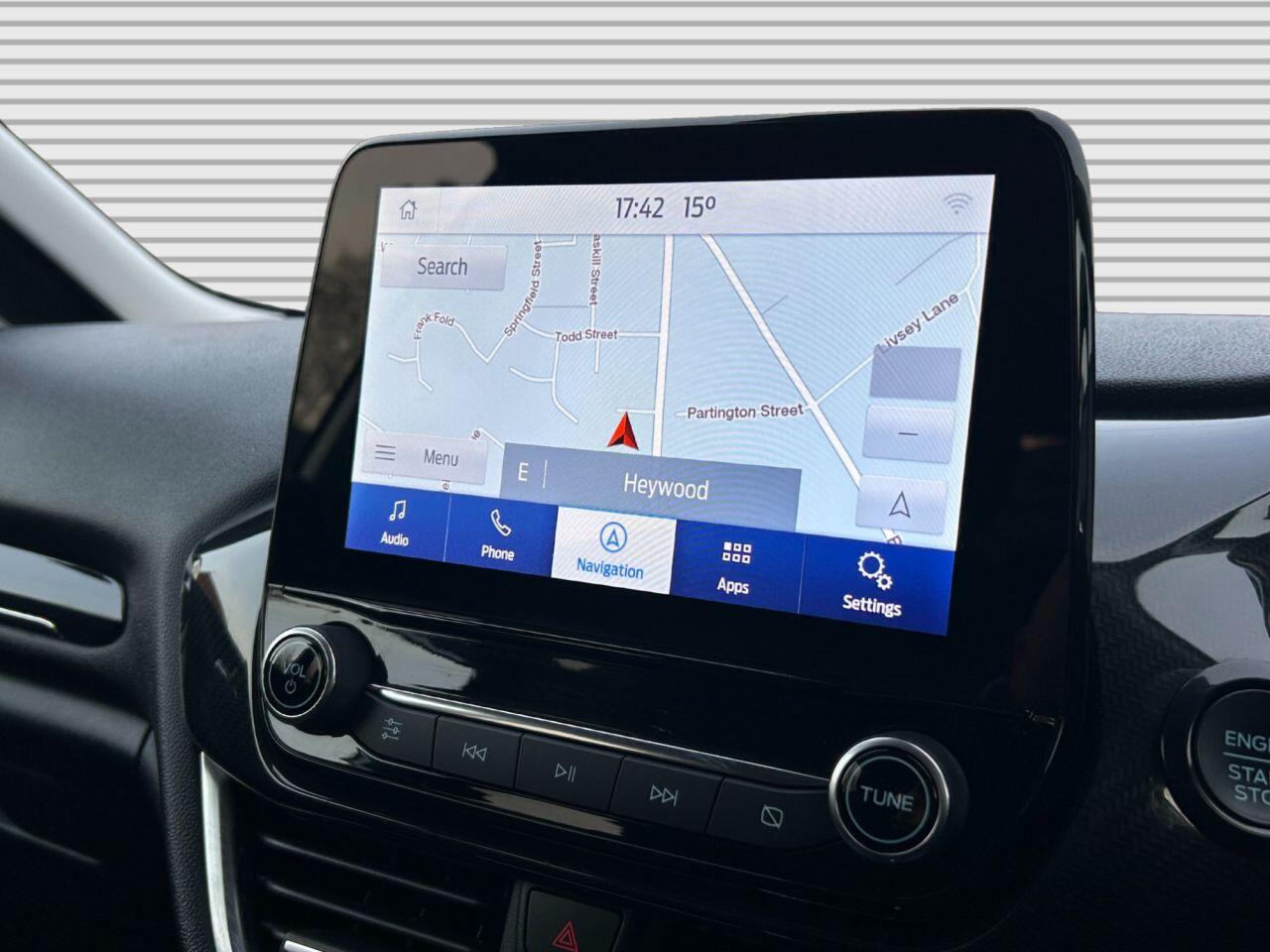 Ford Fiesta - Image 23