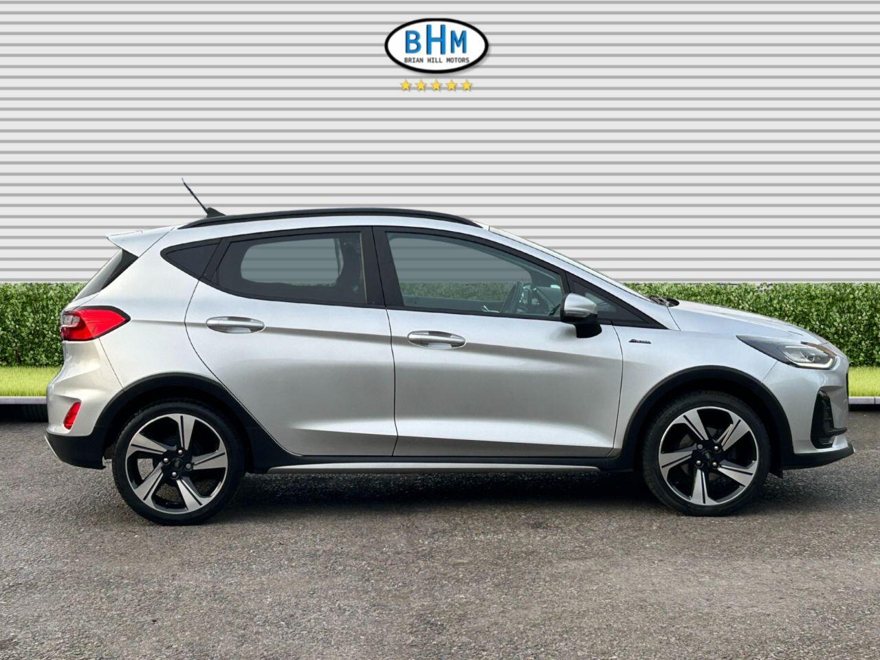 Ford Fiesta - Image 25