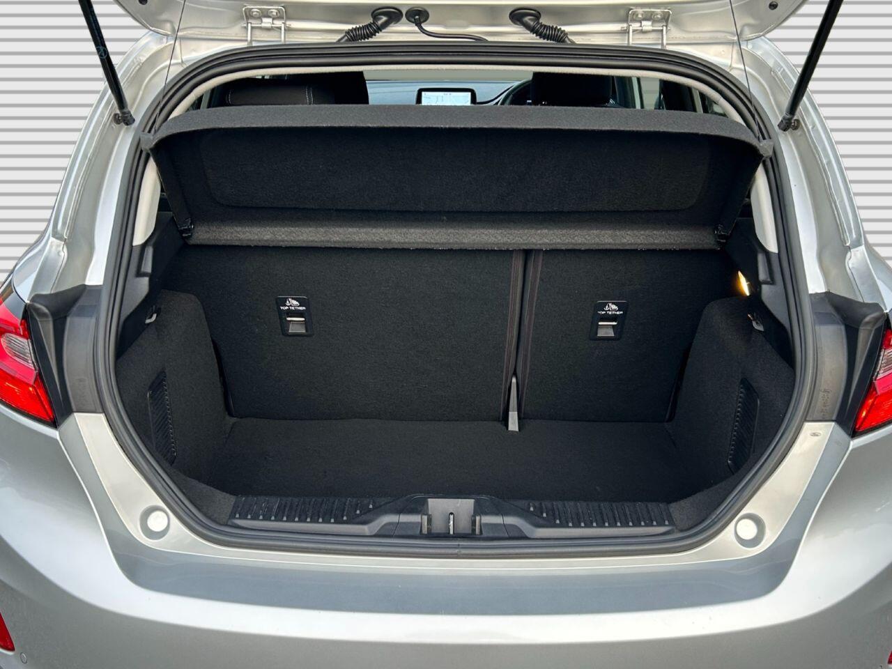 Ford Fiesta - Image 29