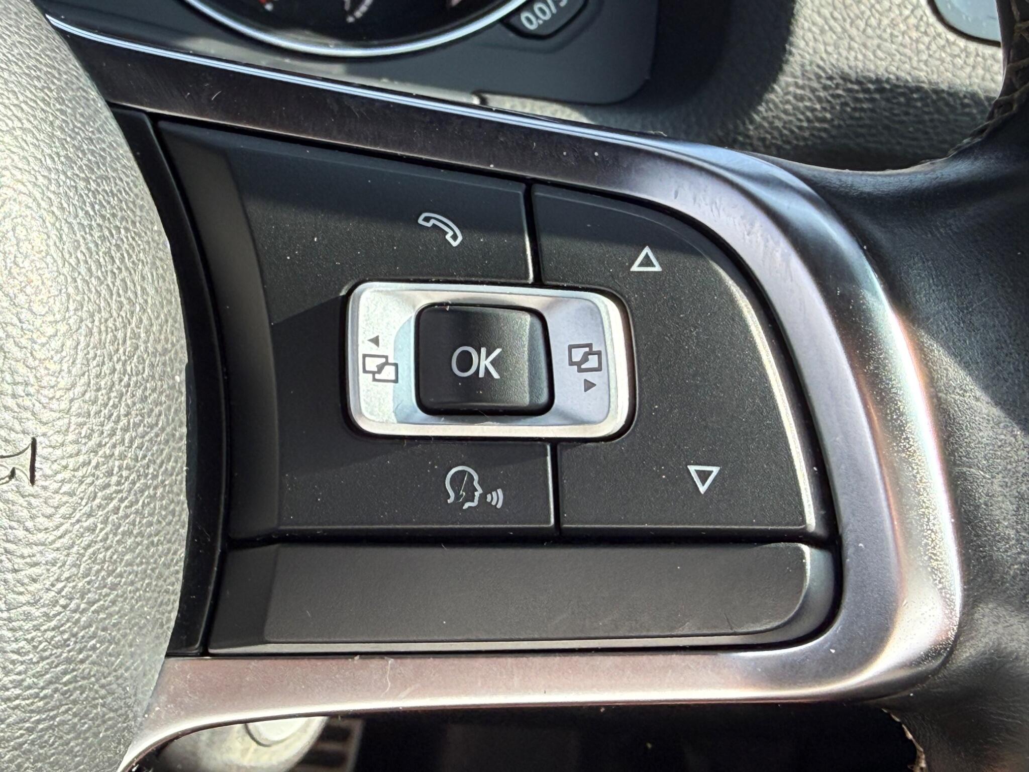 Volkswagen Scirocco - Image 25