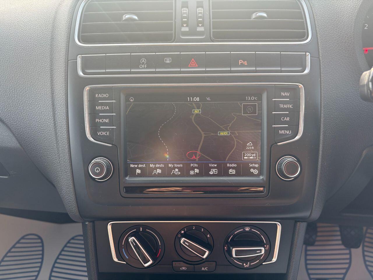 Volkswagen Polo - Image 16