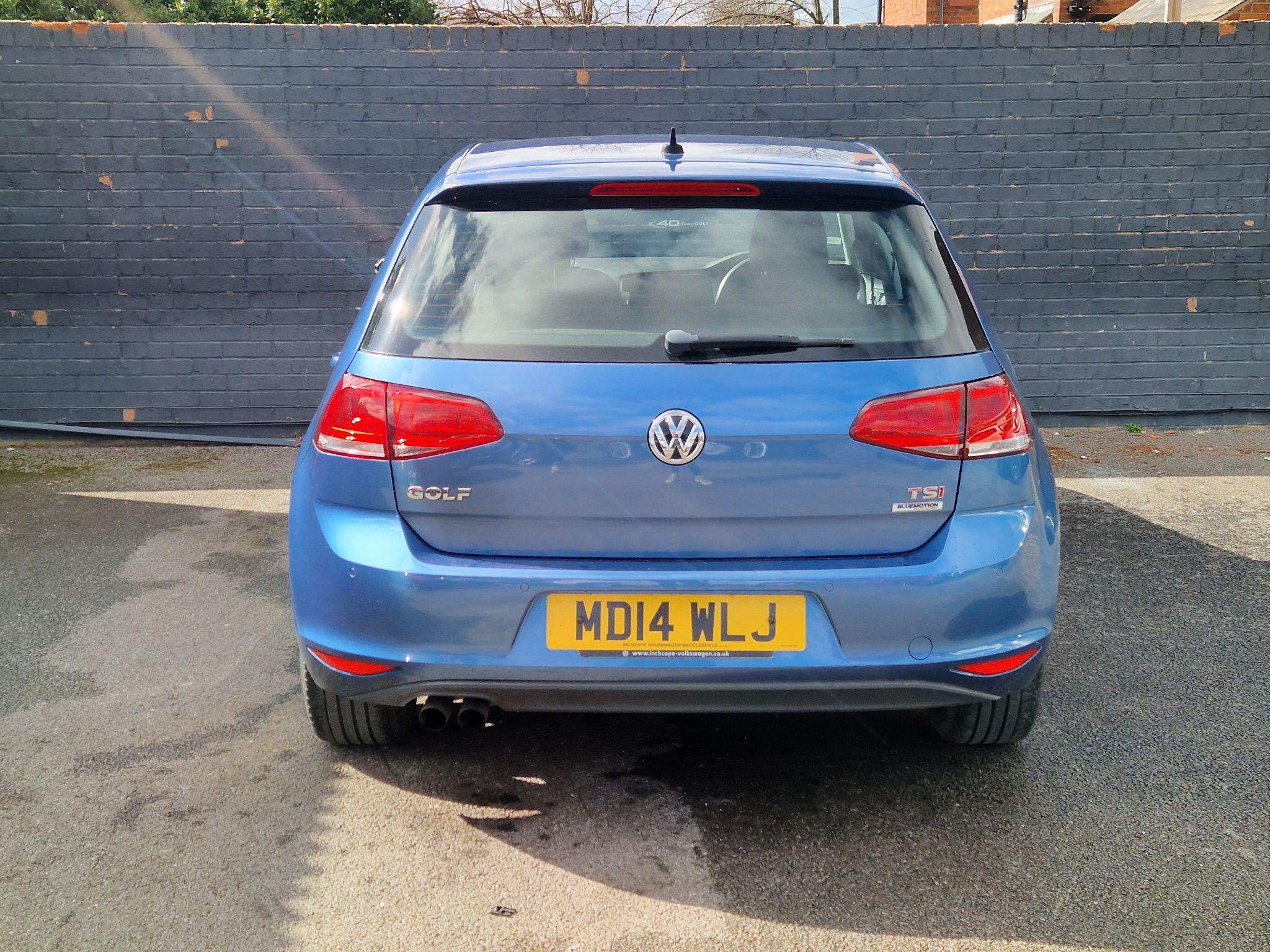 Volkswagen Golf - Image 9