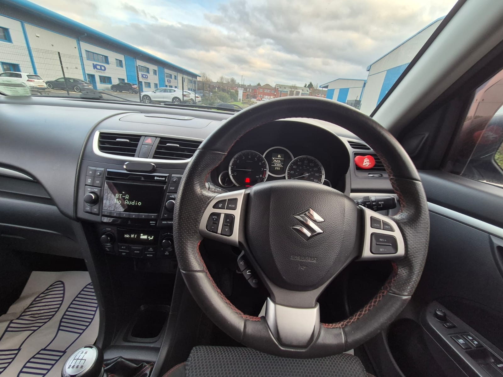 Suzuki Swift - Image 67