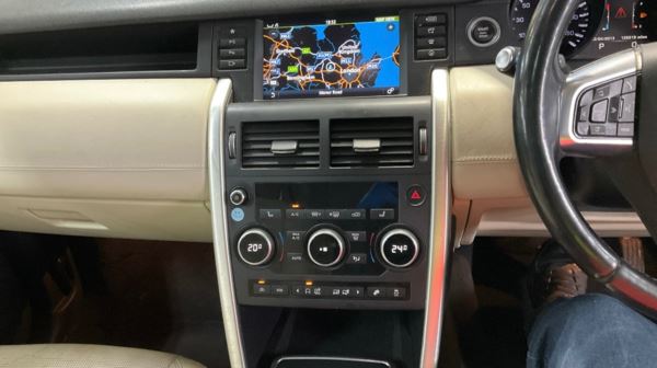 Land Rover DISCOVERY SPORT - Image 10