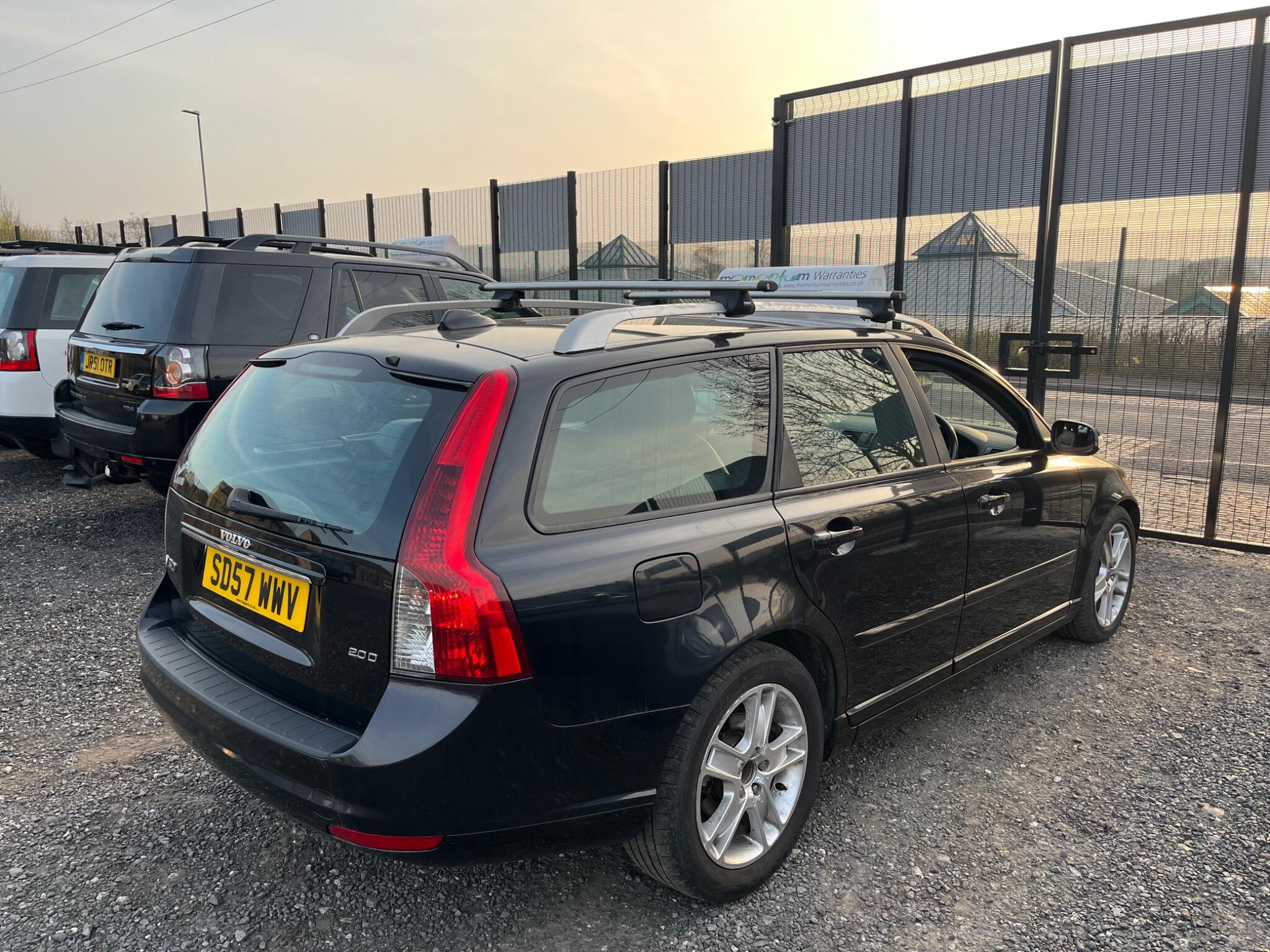 Volvo V50 - Image 10