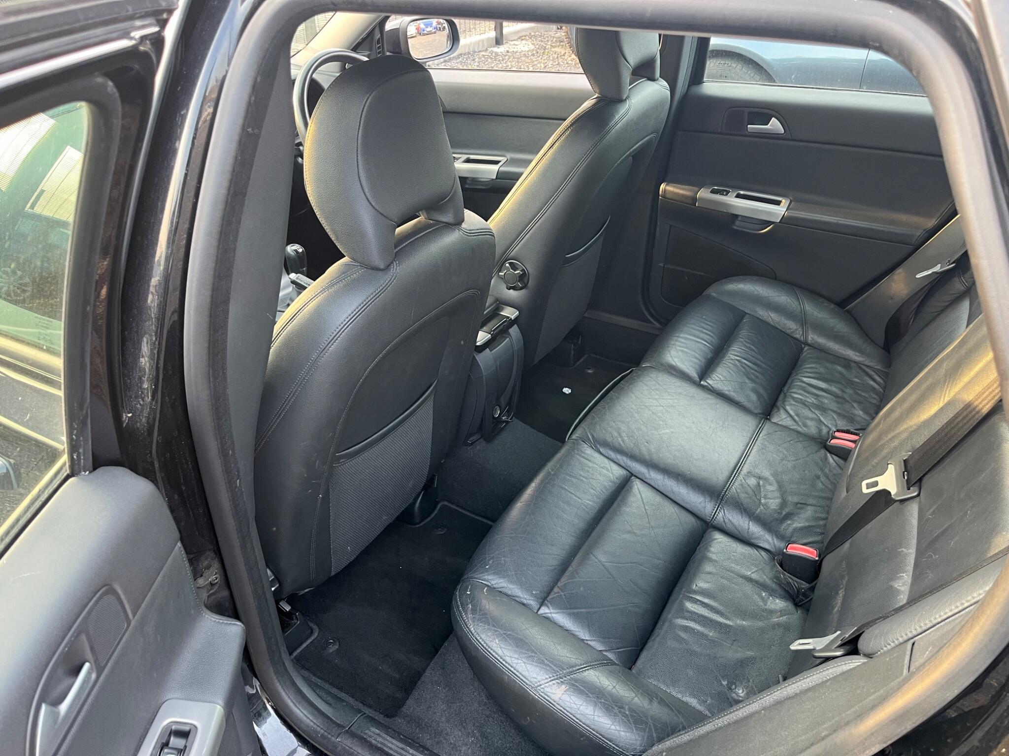 Volvo V50 - Image 16