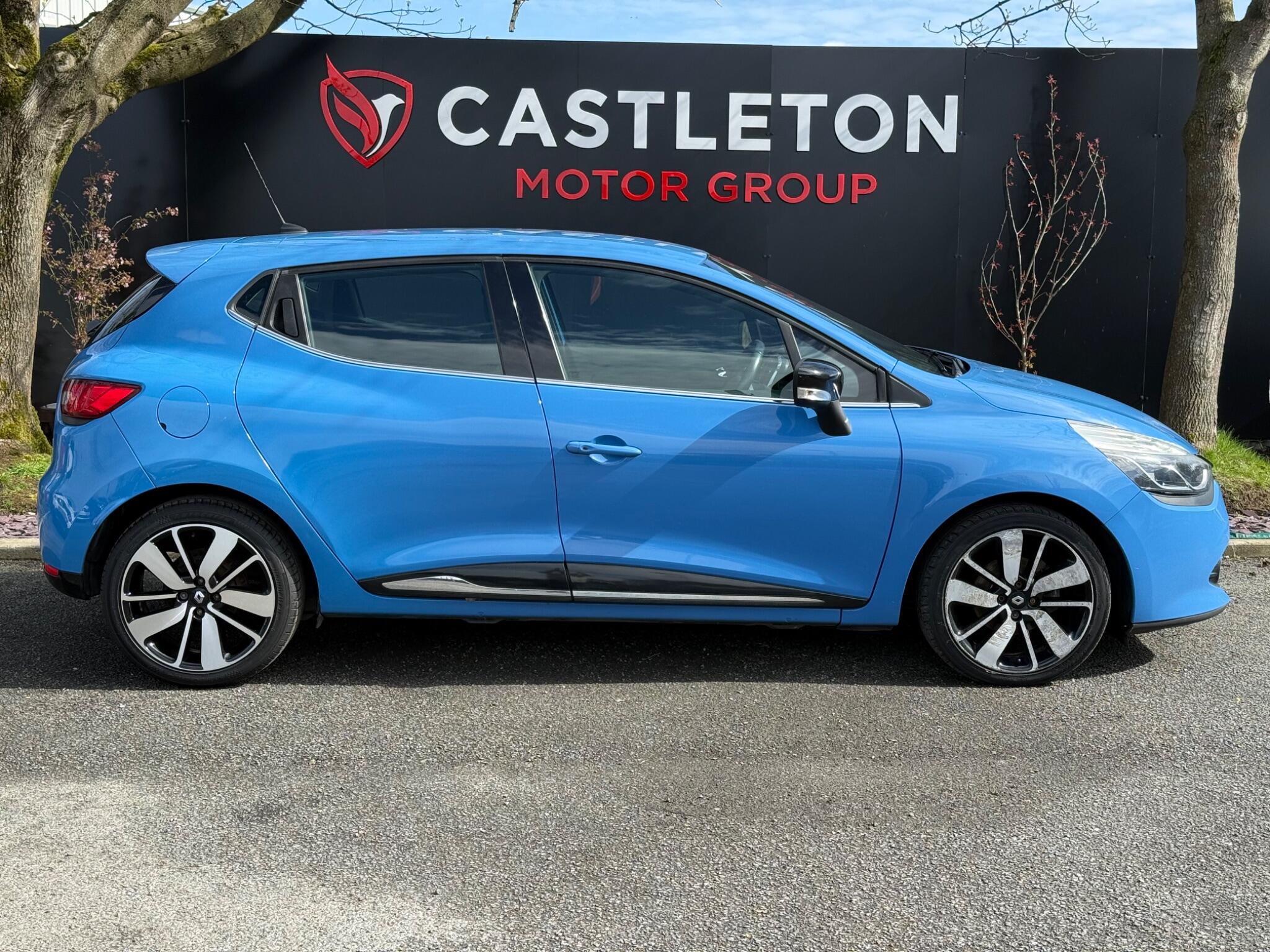 Renault Clio - Image 14