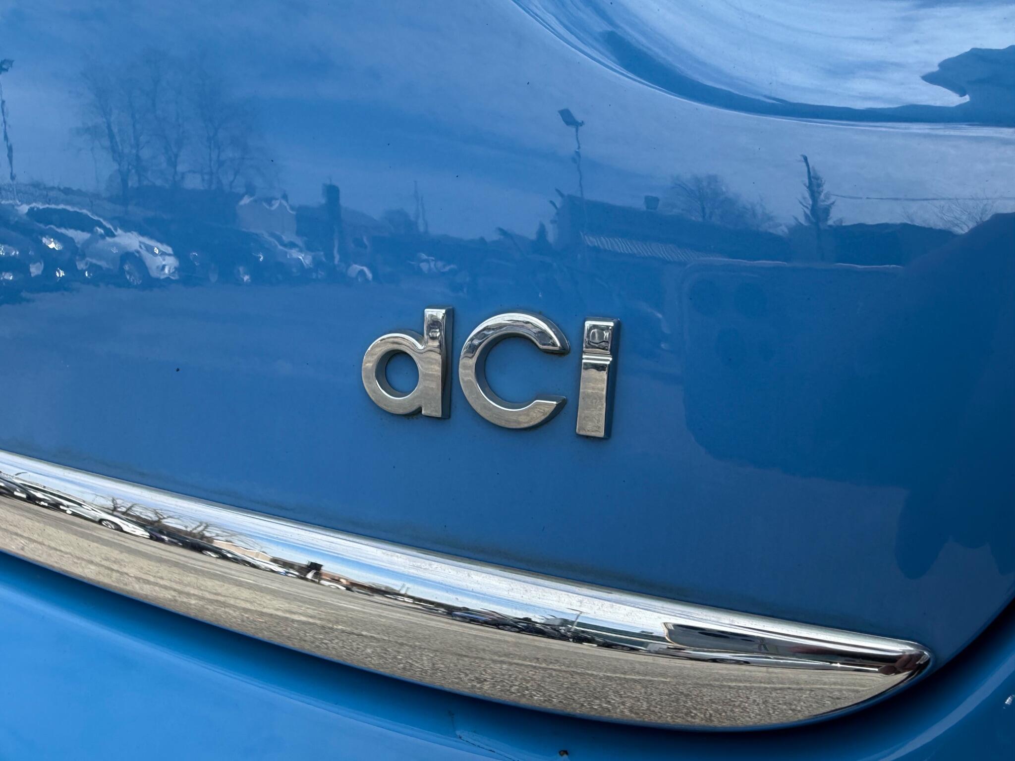 Renault Clio - Image 47