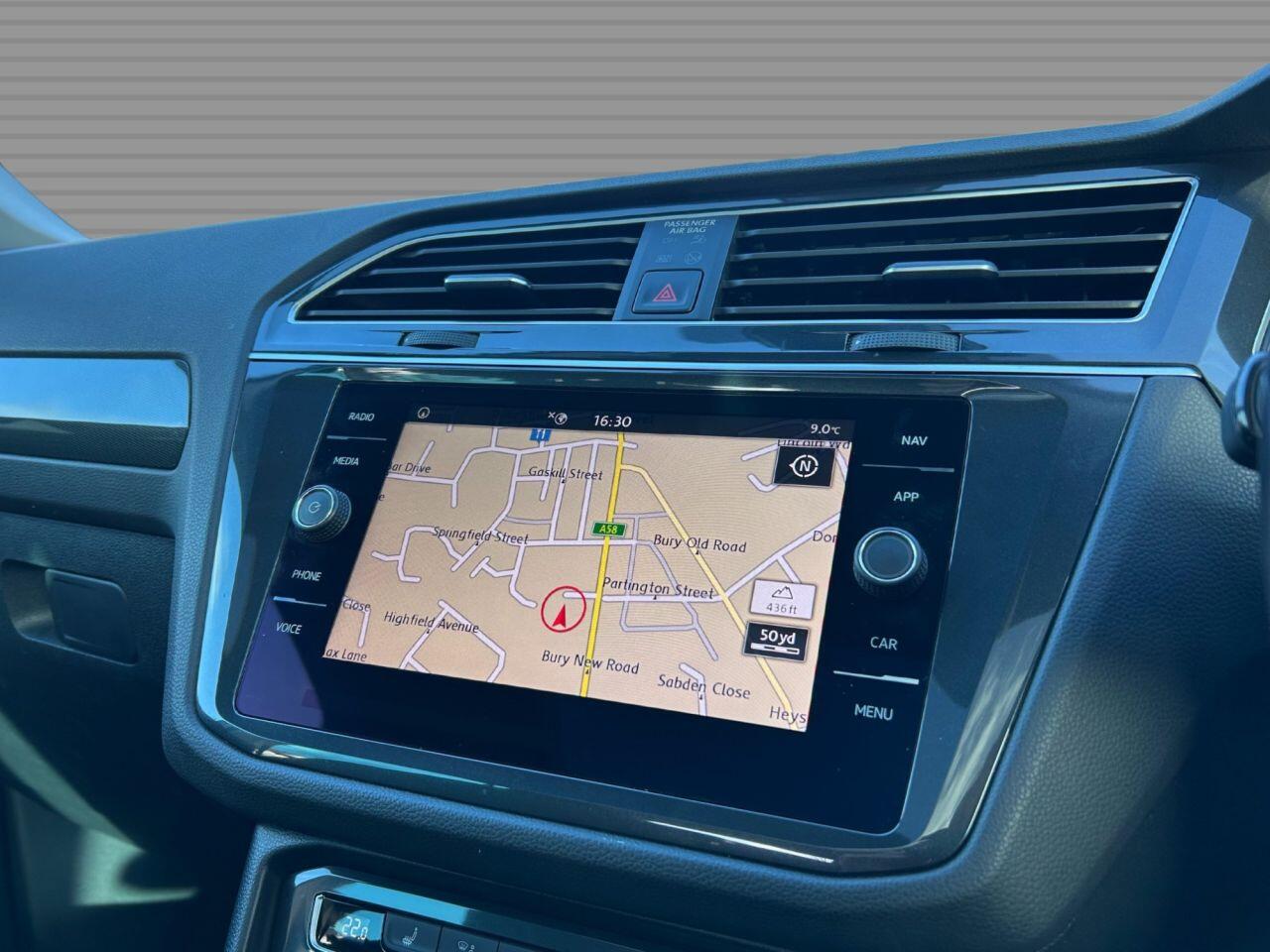 Volkswagen Tiguan - Image 5